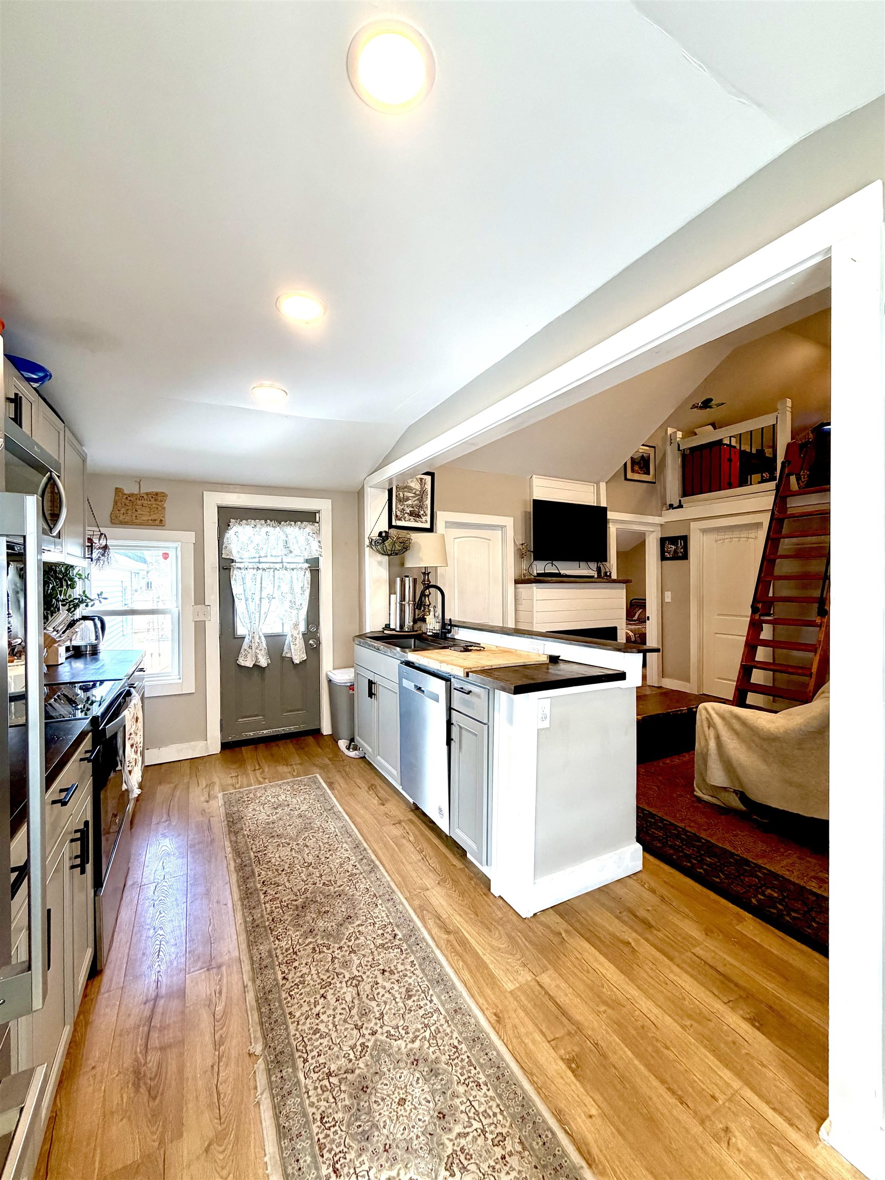 12 Lawn Ave, Rochester, NH 03867