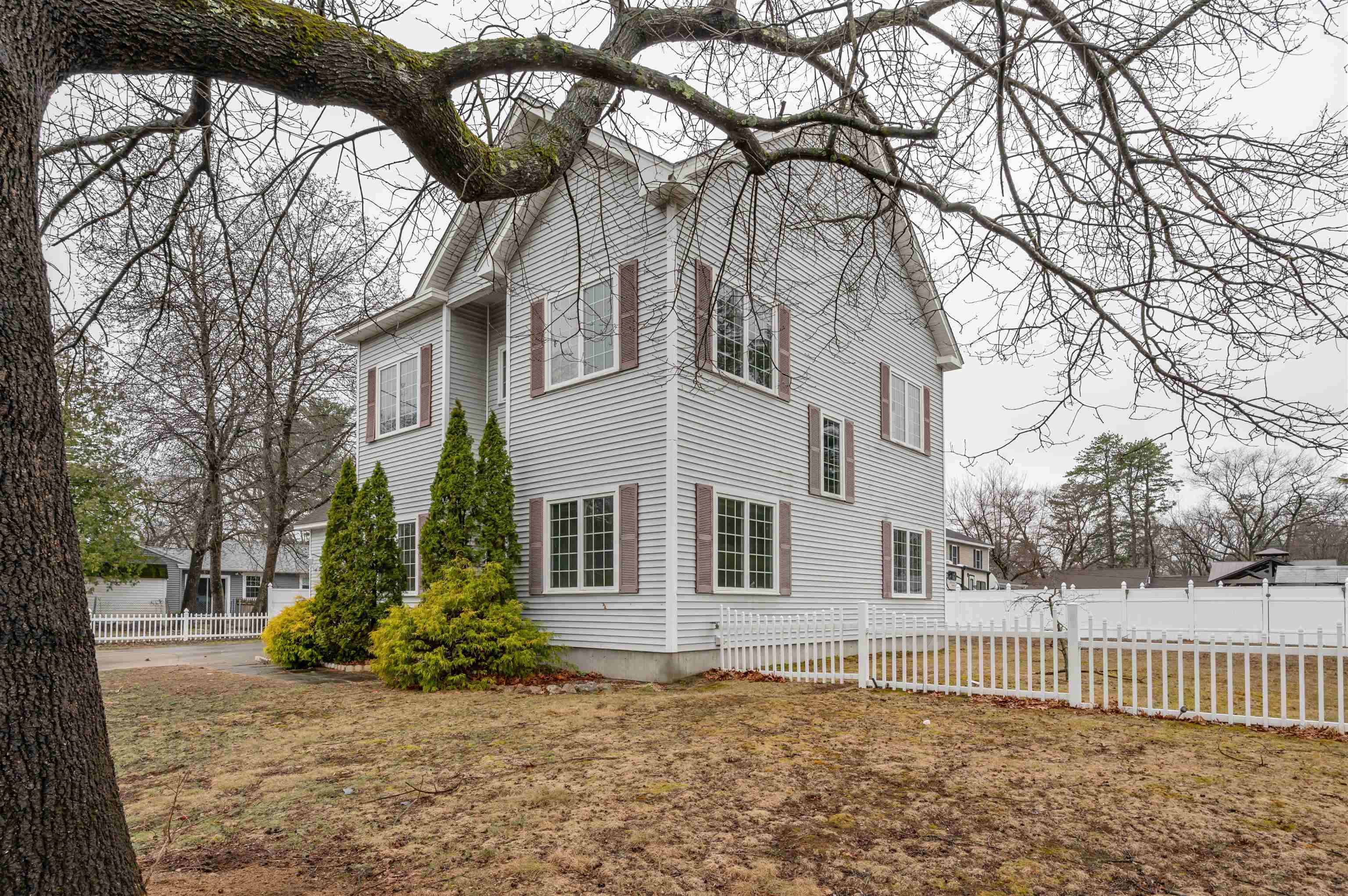 69 Patterson St, Manchester, NH 03102