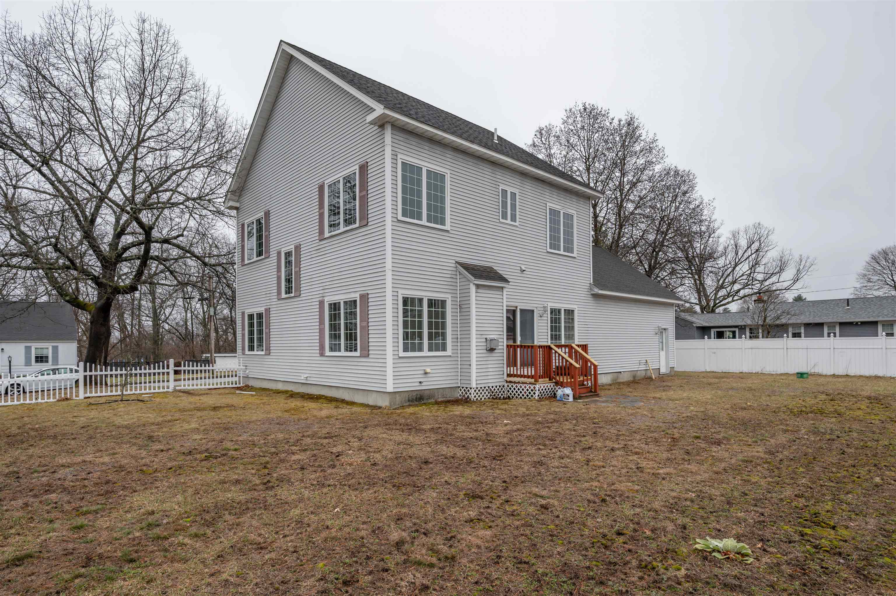 69 Patterson St, Manchester, NH 03102