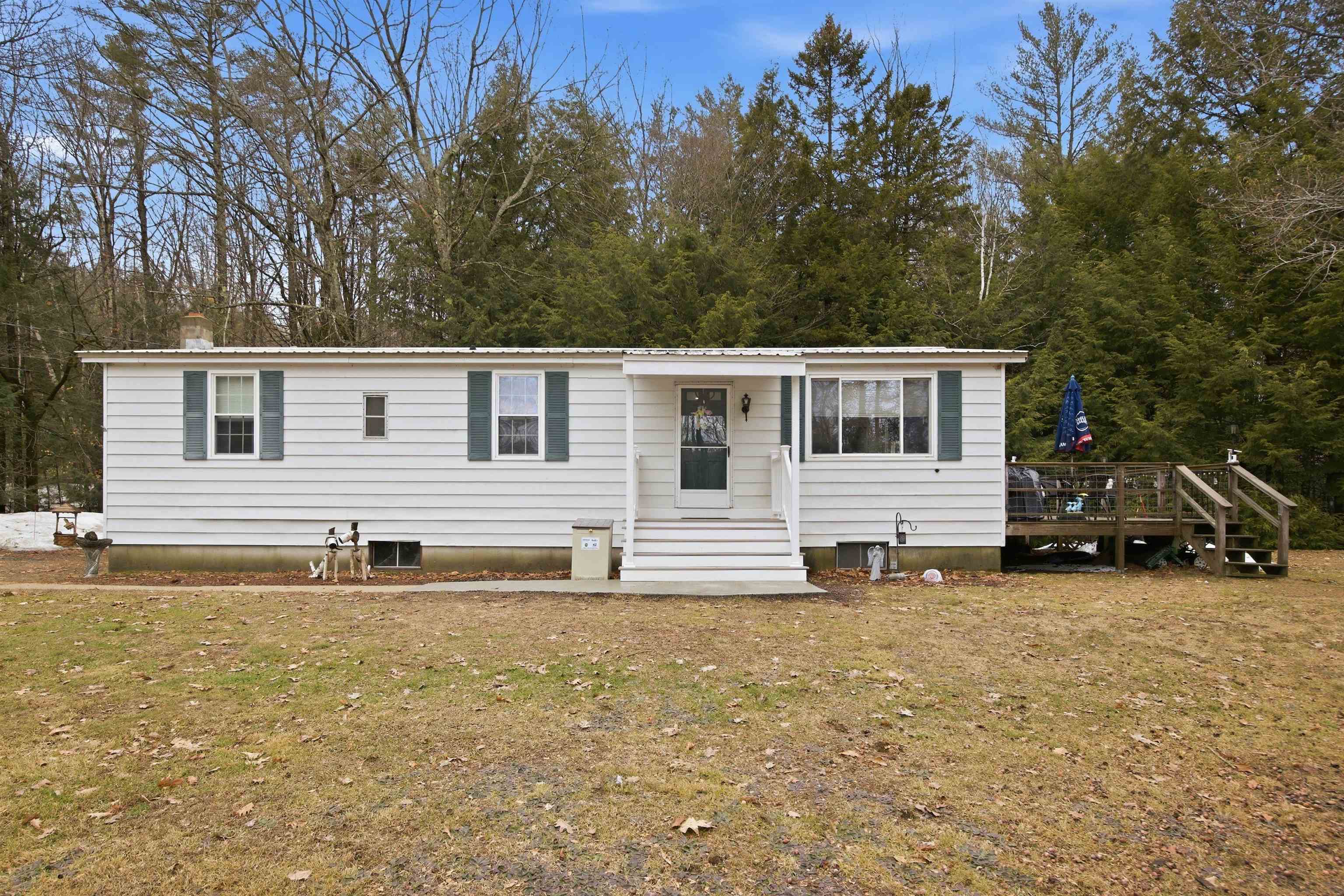 144 Halls Brook Rd, Rumney, NH 03266