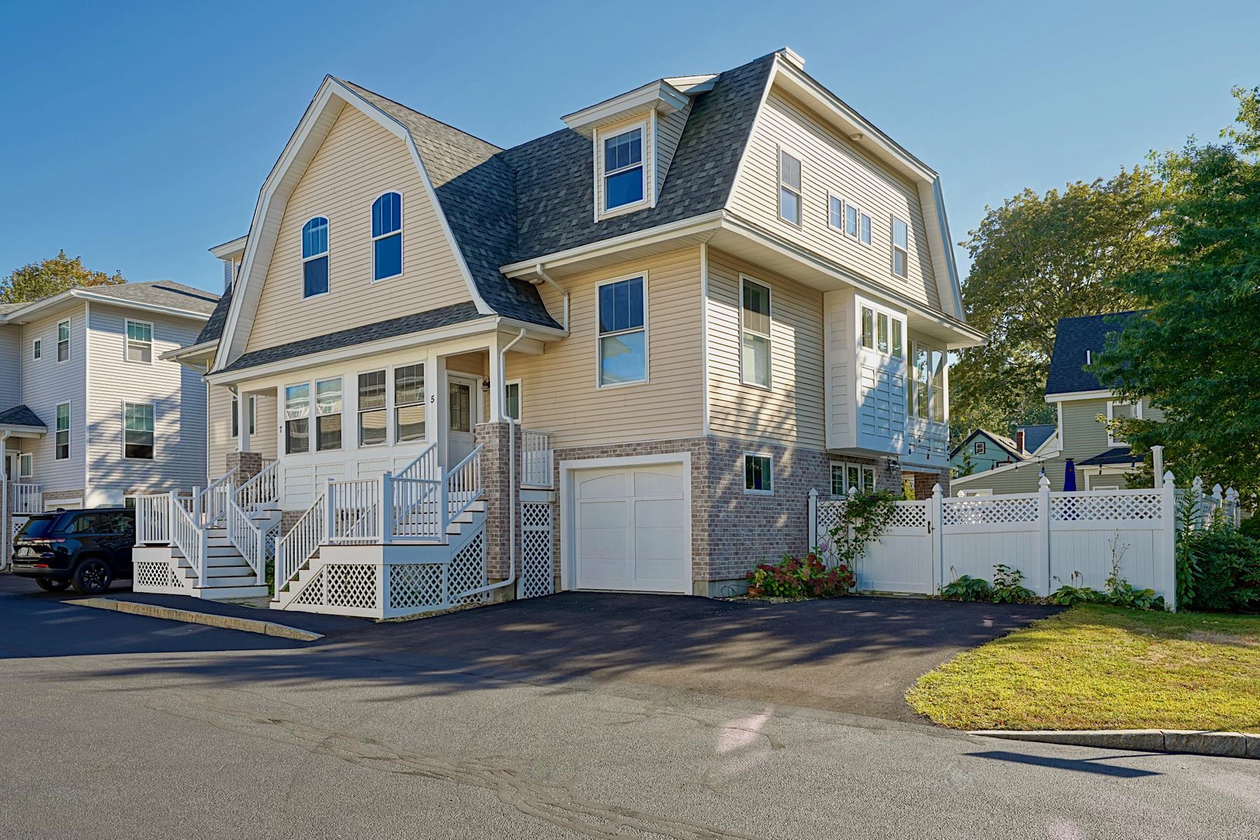 5 Old Parish Way, Portsmouth, NH 03801