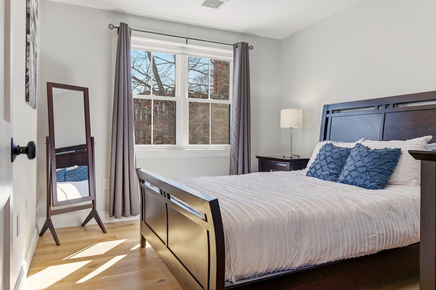 30 Cate St, Portsmouth, NH 03801