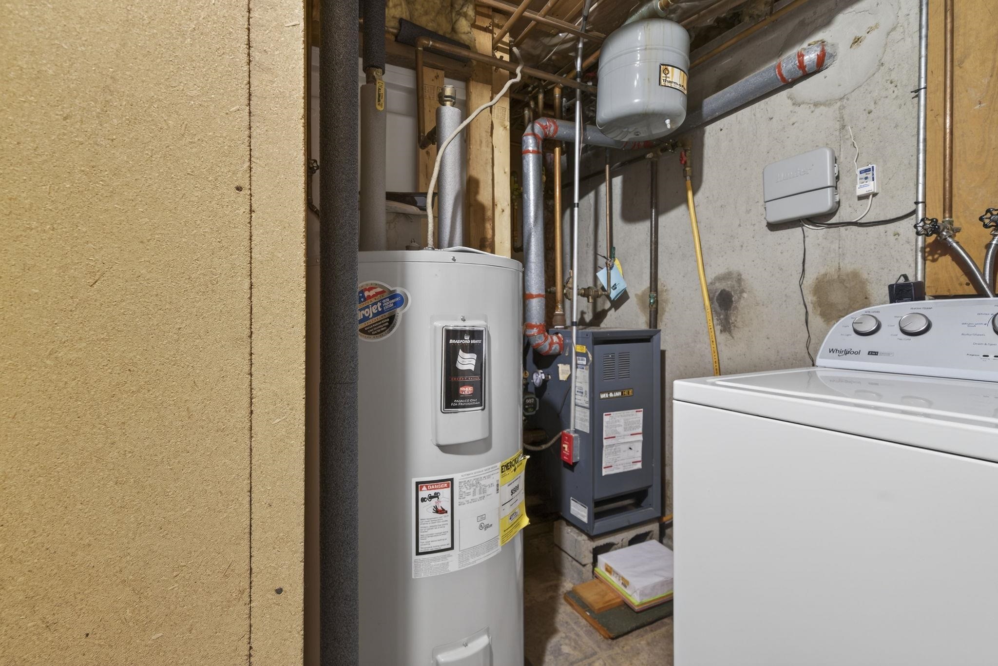 10 Vespa Ln, Nashua, NH 03064-1163