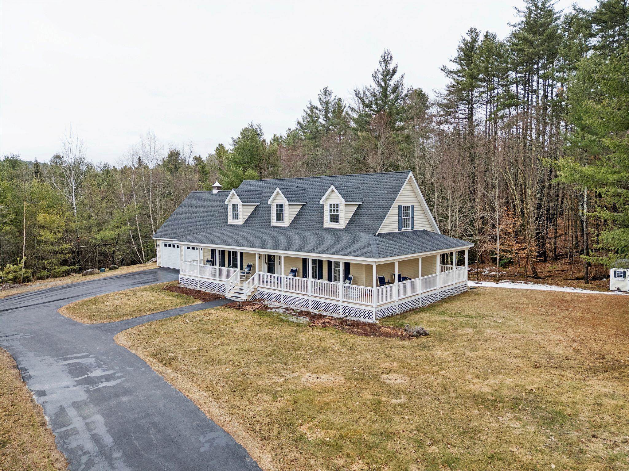 5 River View Rd, Newport, NH 03773