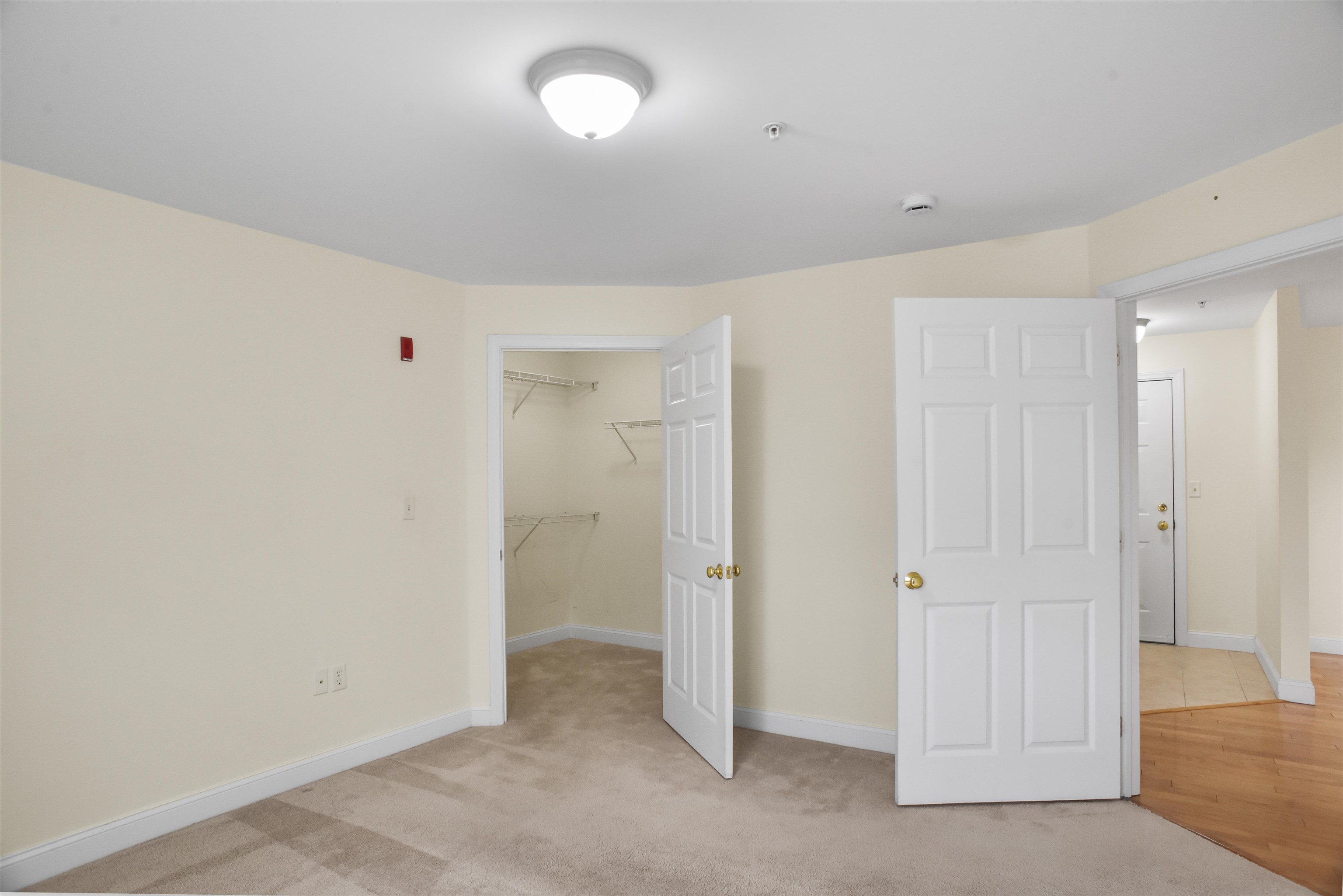 59 Cluff Rd, Salem, NH 03079