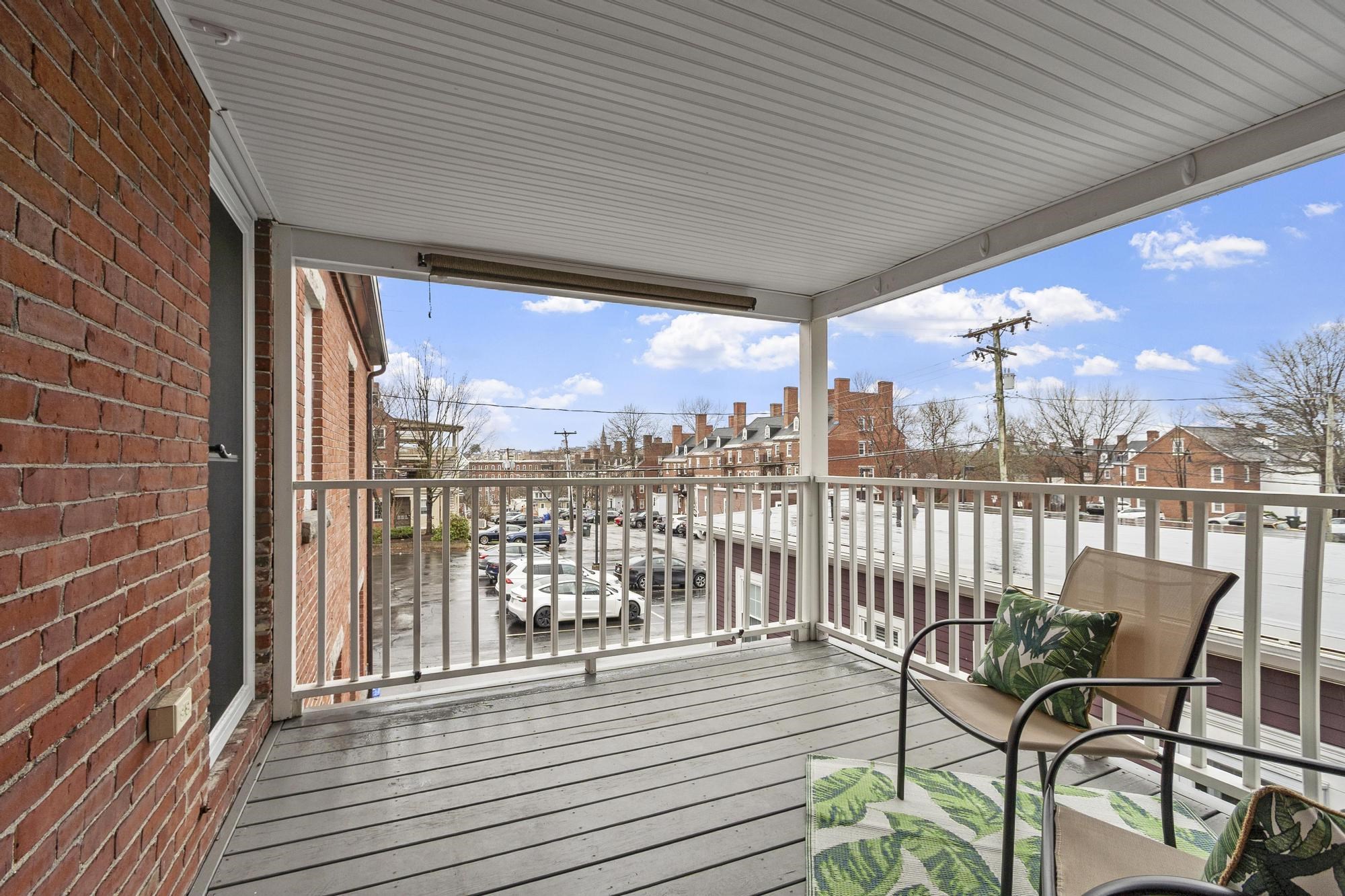 67 West Merrimack St, Manchester, NH 03101