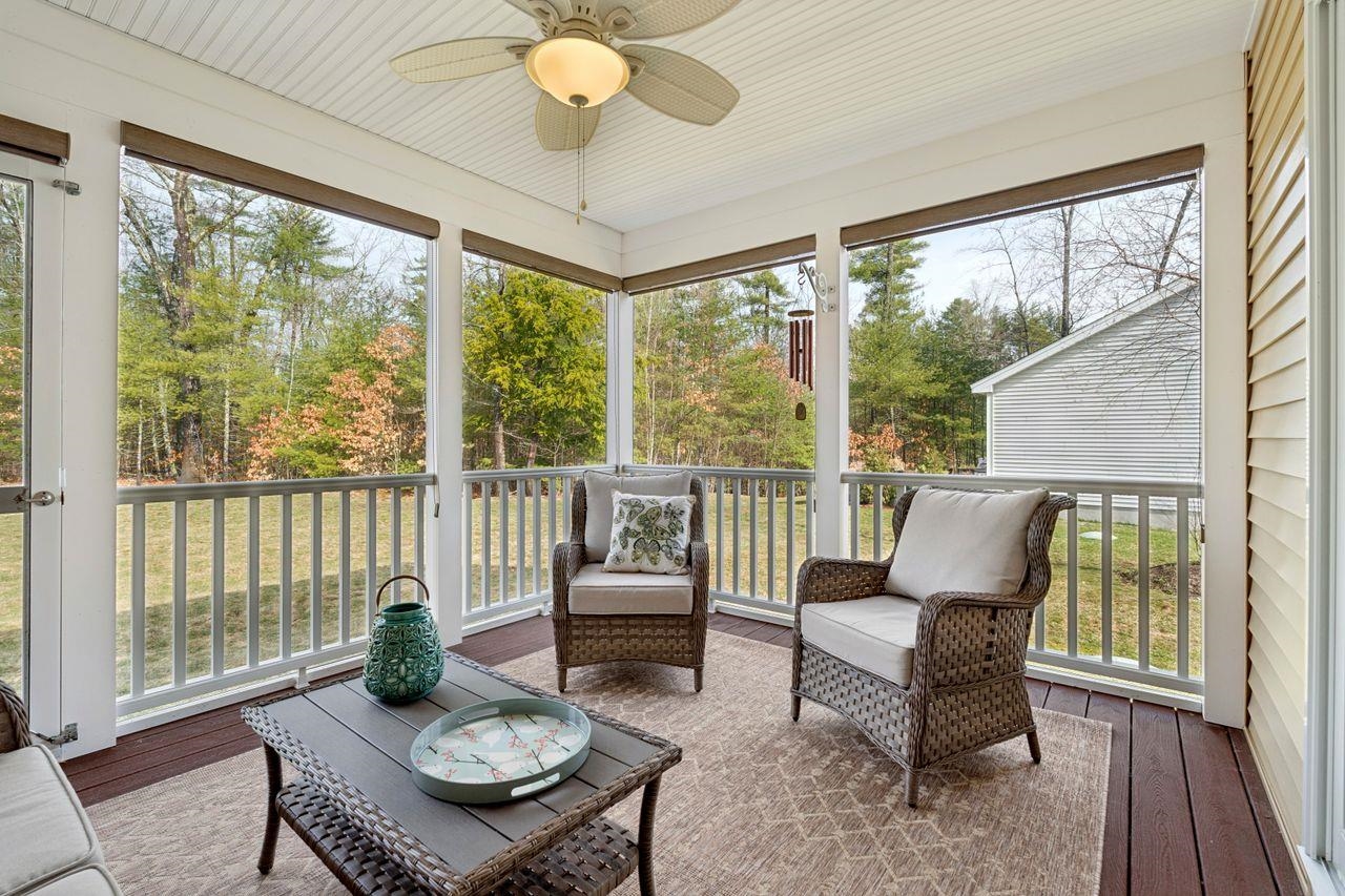 11 Castle Ct, Kingston, NH 03848