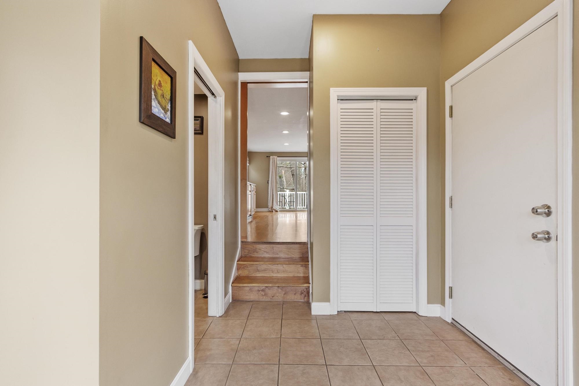 22 Marguerite St, Keene, NH 03431