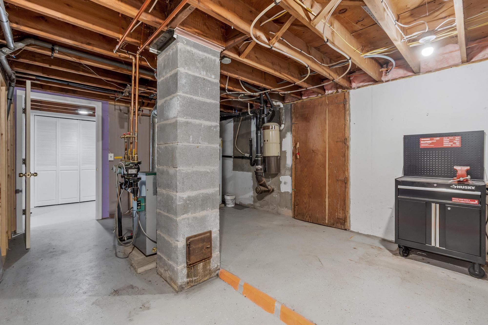 22 Marguerite St, Keene, NH 03431