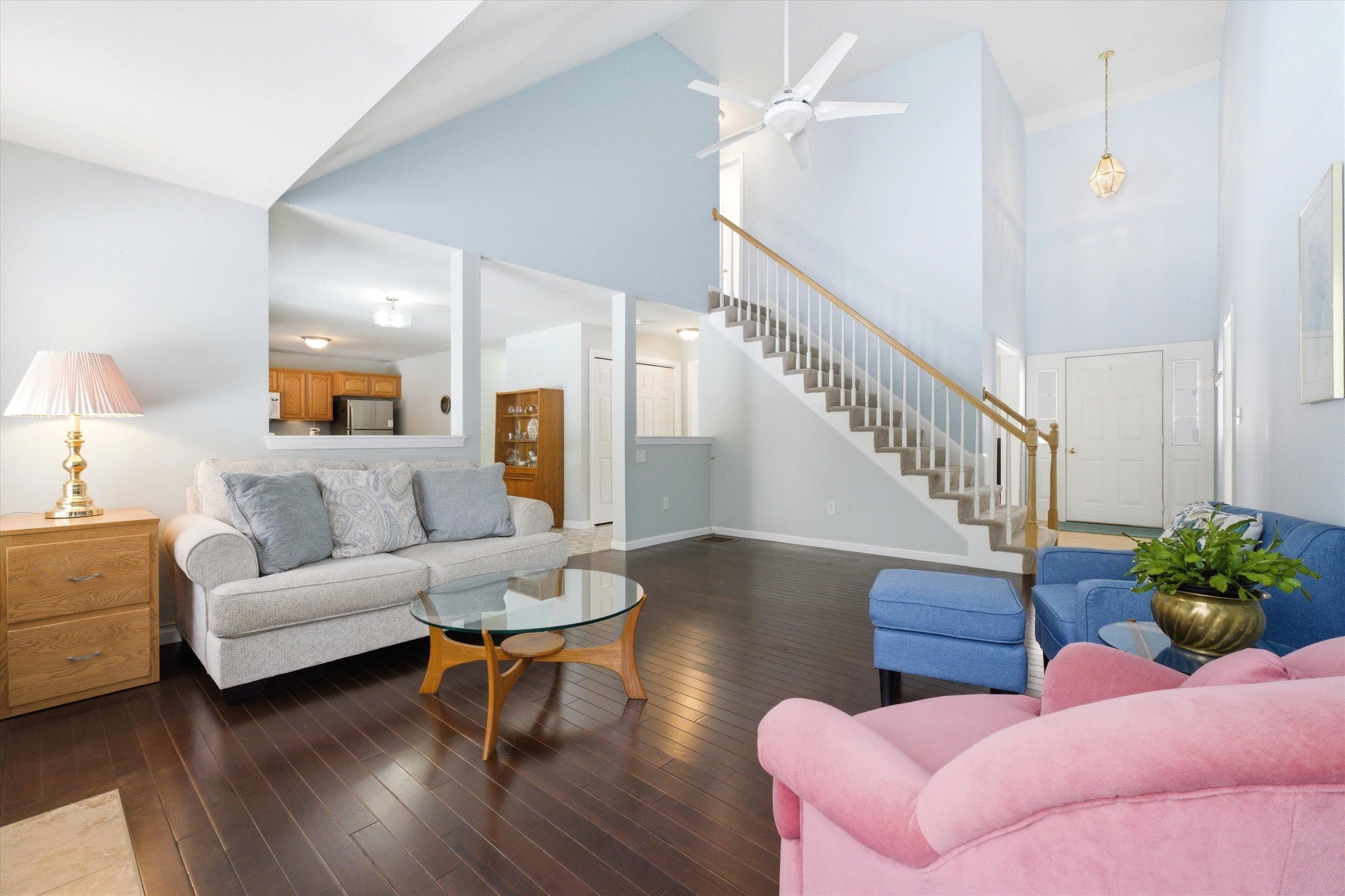 6 Patricia Ln, Amherst, NH 03031