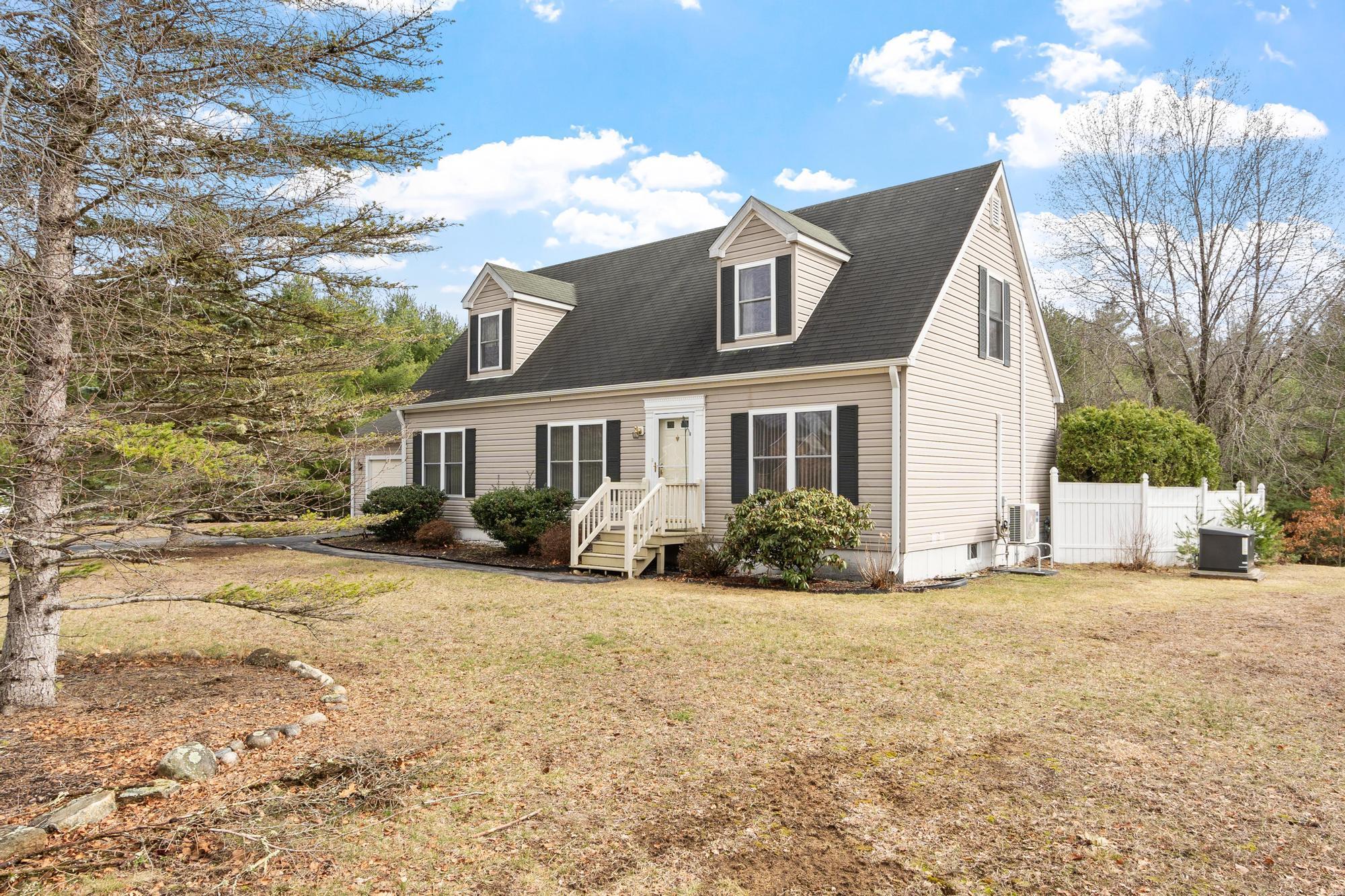 121 Bellview Dr, Swanzey, NH 03446
