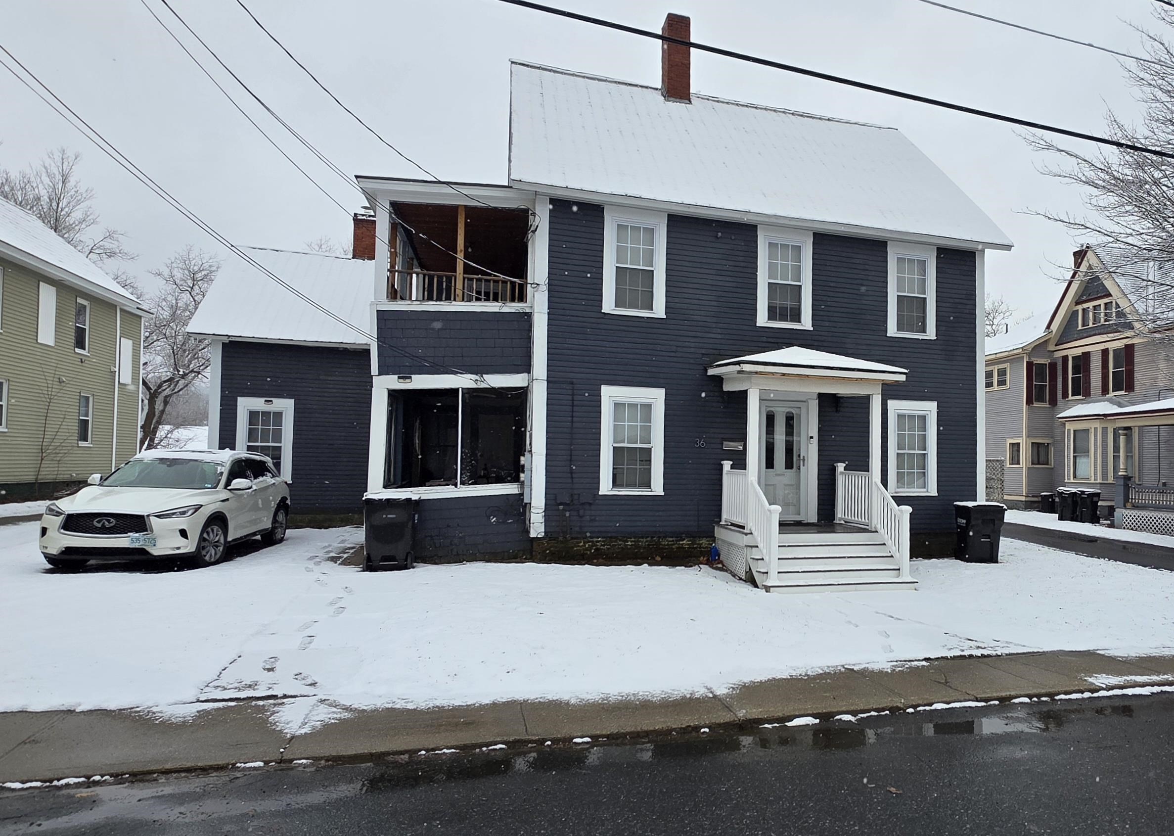 36 Prospect St, Claremont, NH 03743
