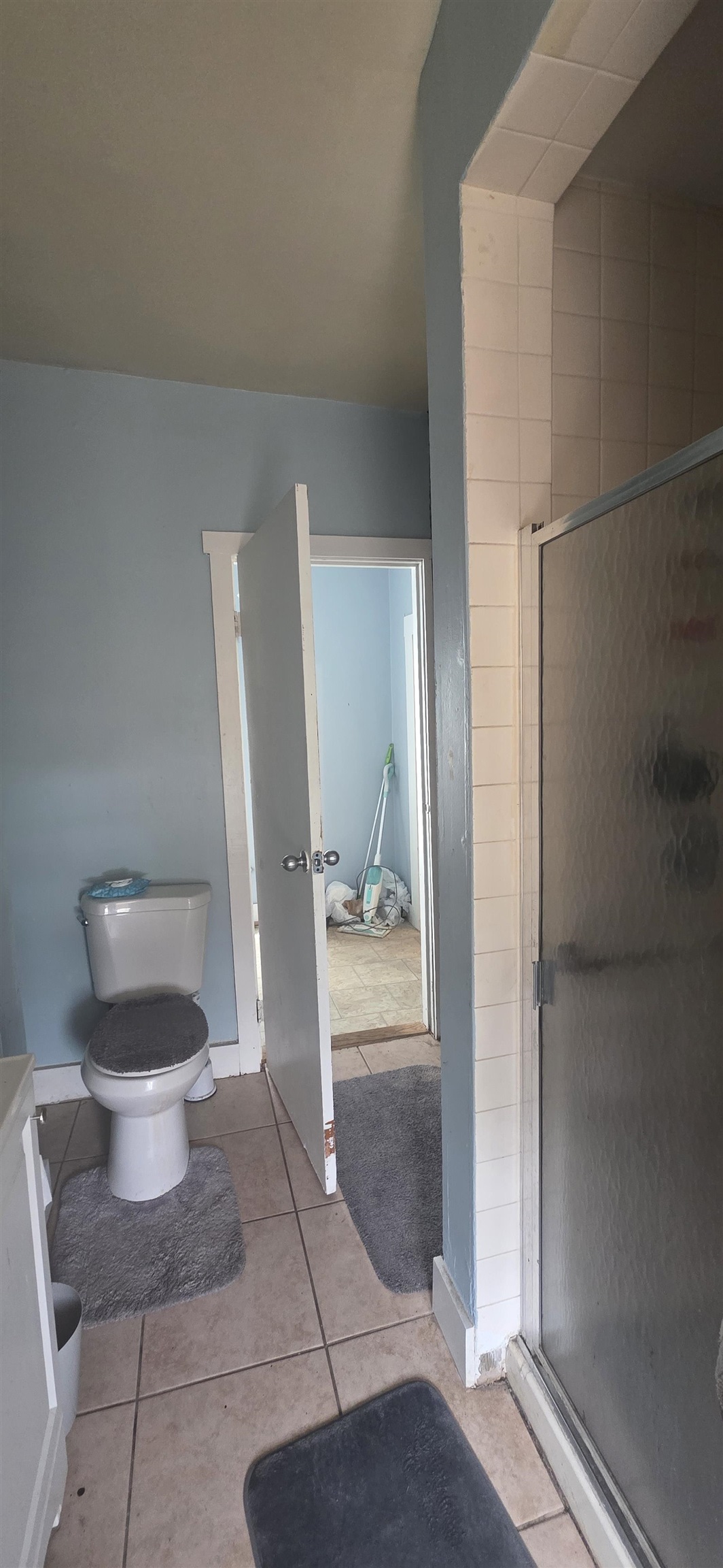 36 Prospect St, Claremont, NH 03743