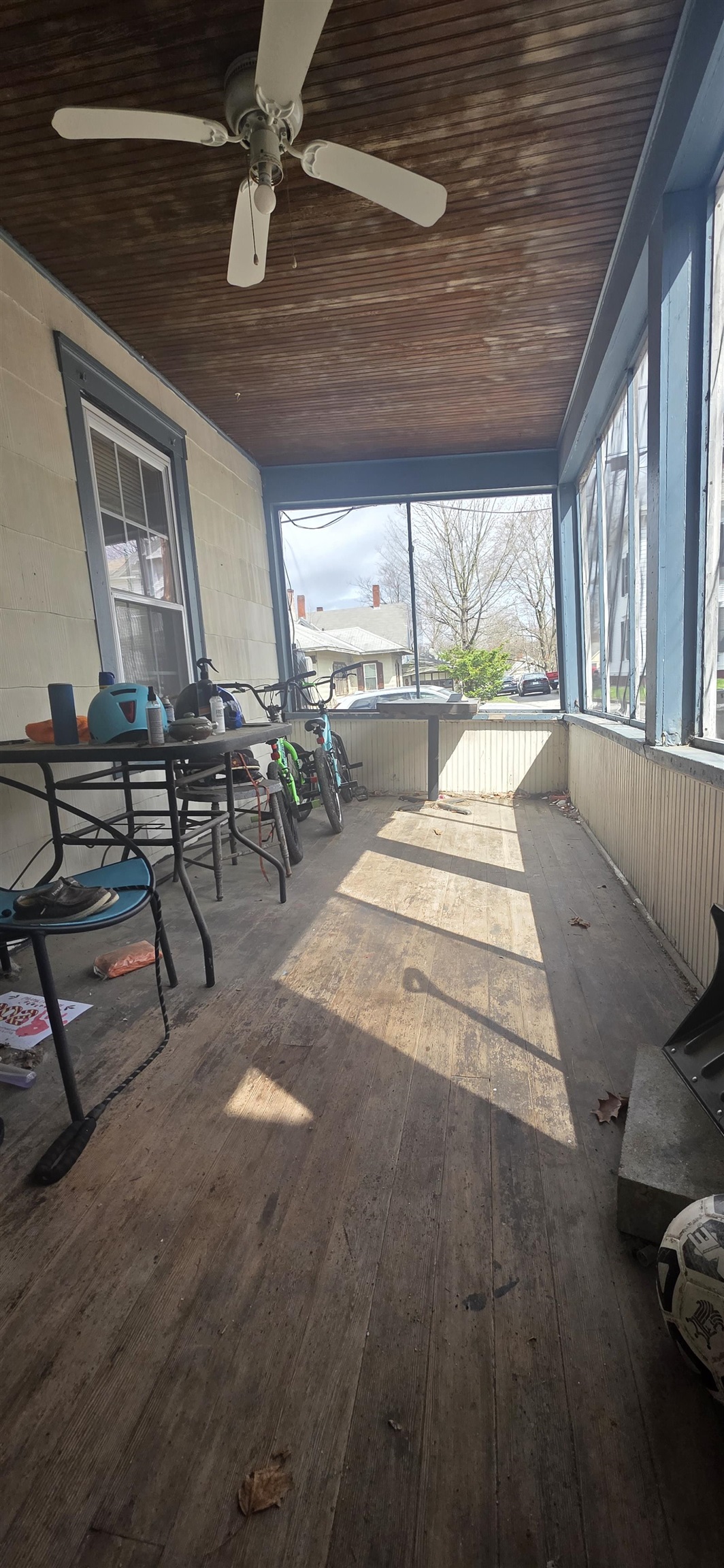 36 Prospect St, Claremont, NH 03743