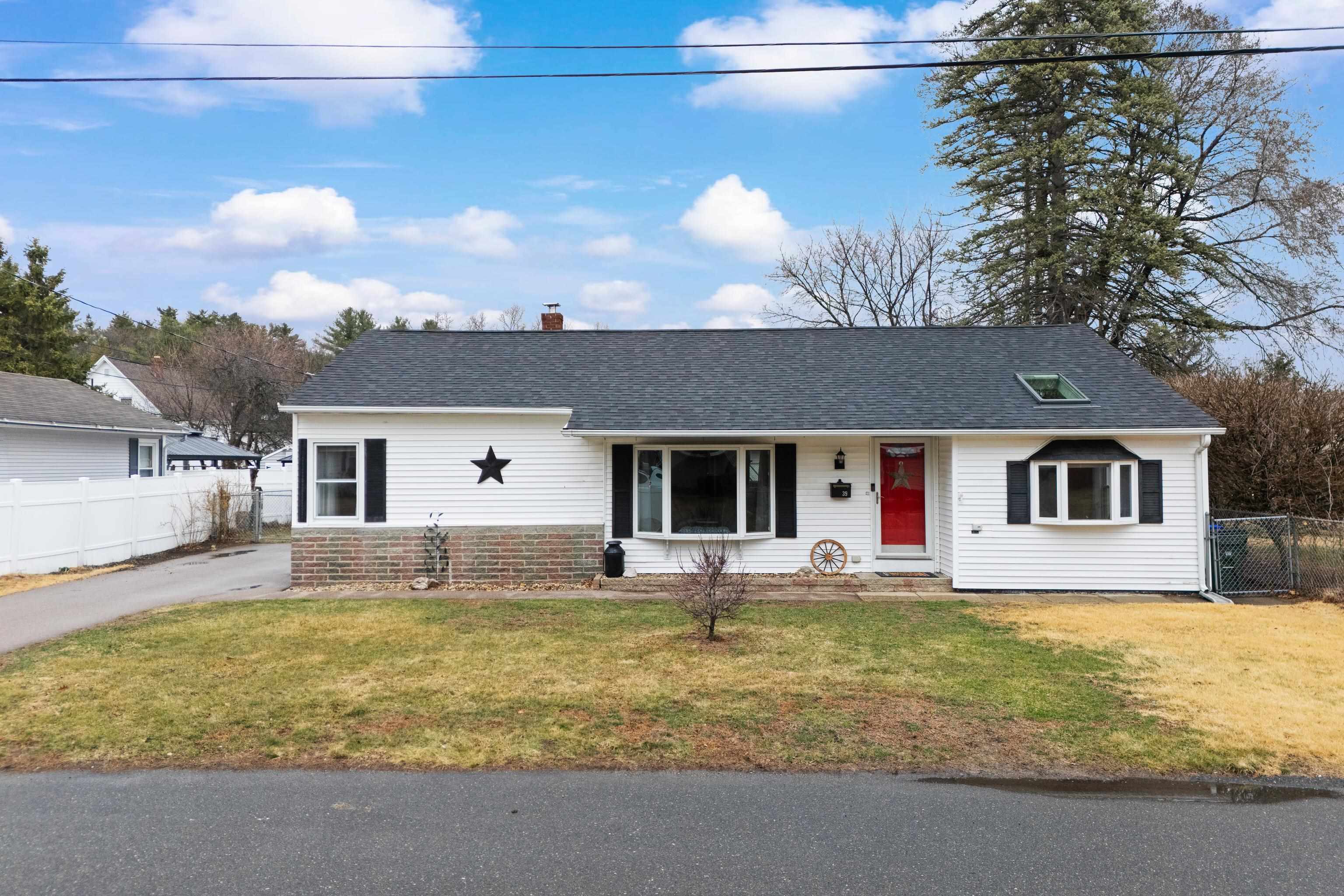 39 Ann Ave, Manchester, NH 03102