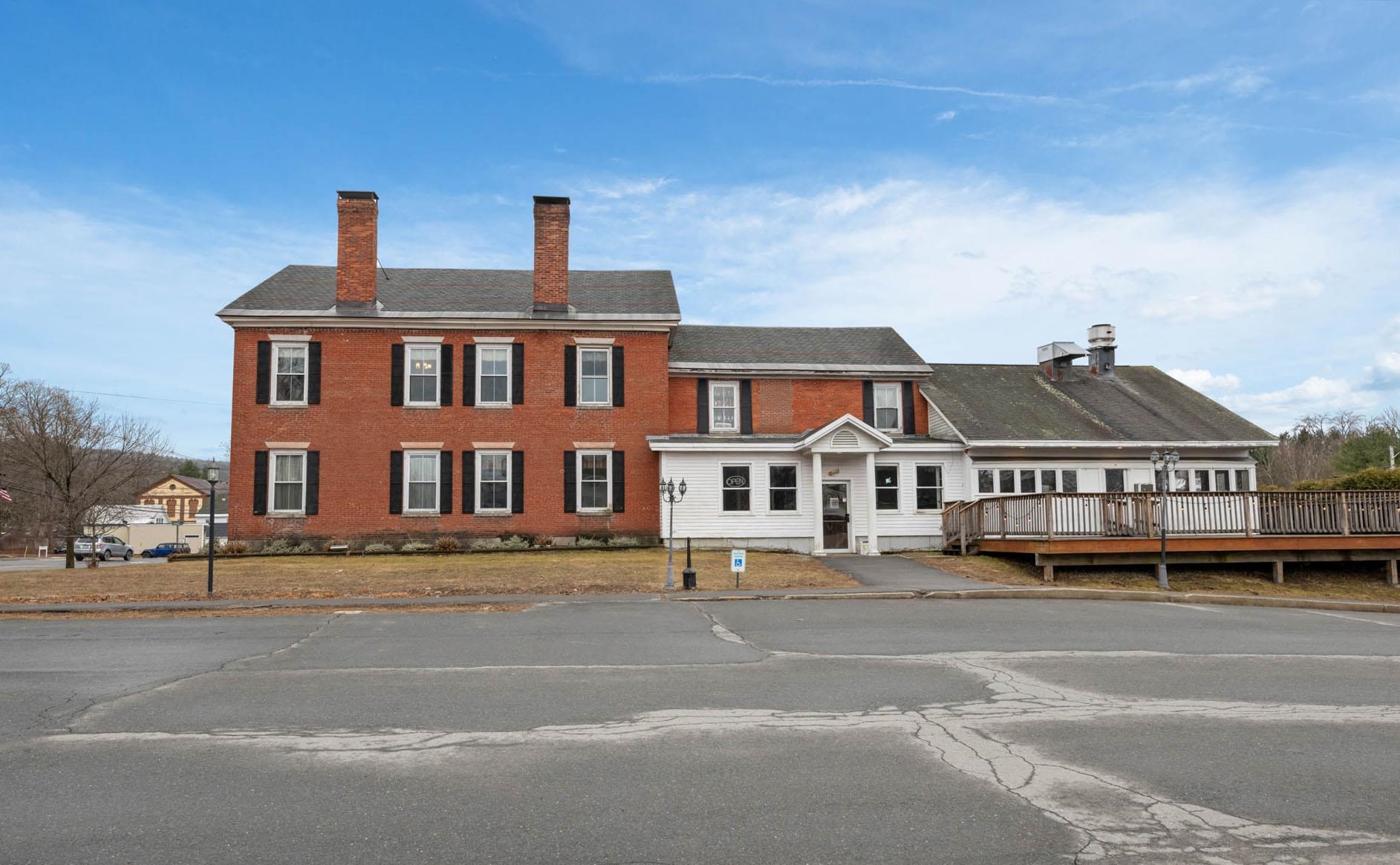 122 Main St, Charlestown, NH 03603