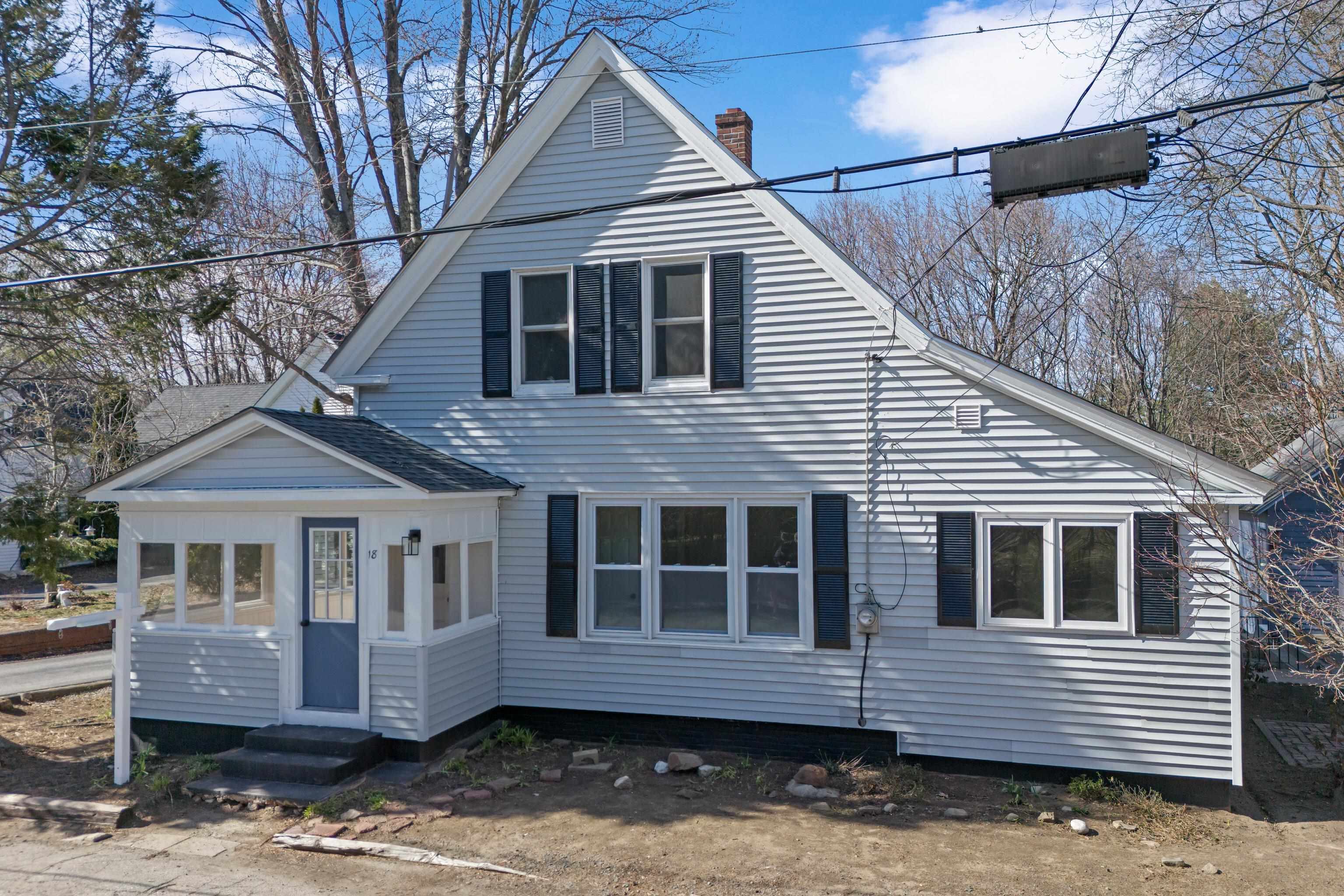 18 Church St, Epping, NH 03042