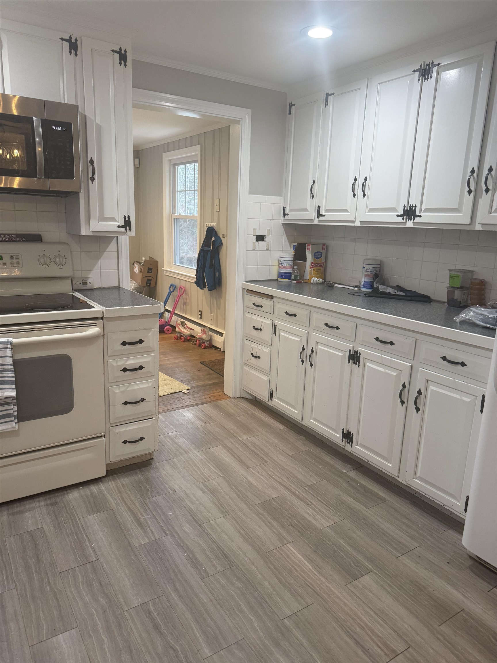 33 Crank Rd, Hampton Falls, NH 03844