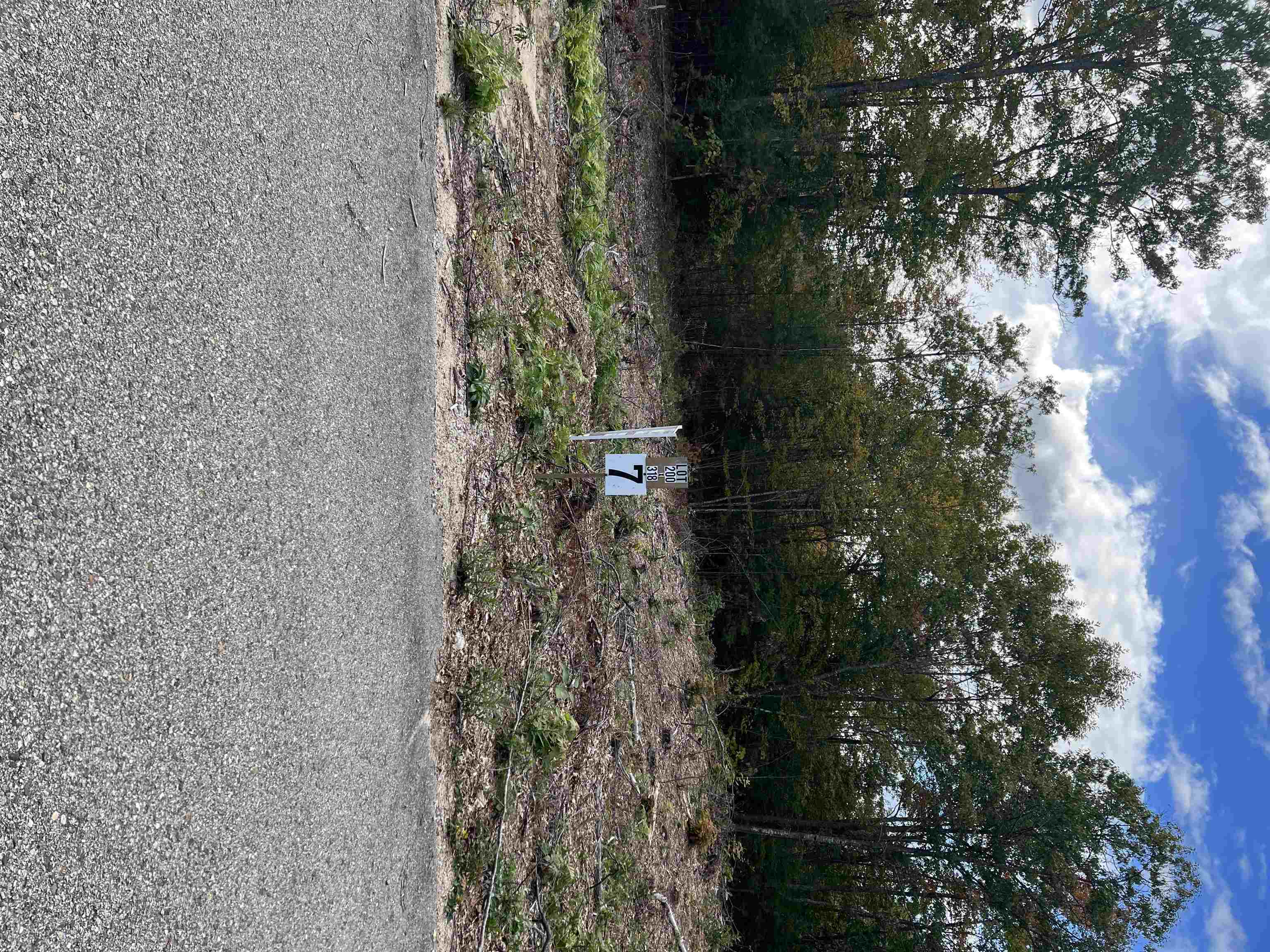 7 Hawthorne Rd, Ossipee, NH 03865