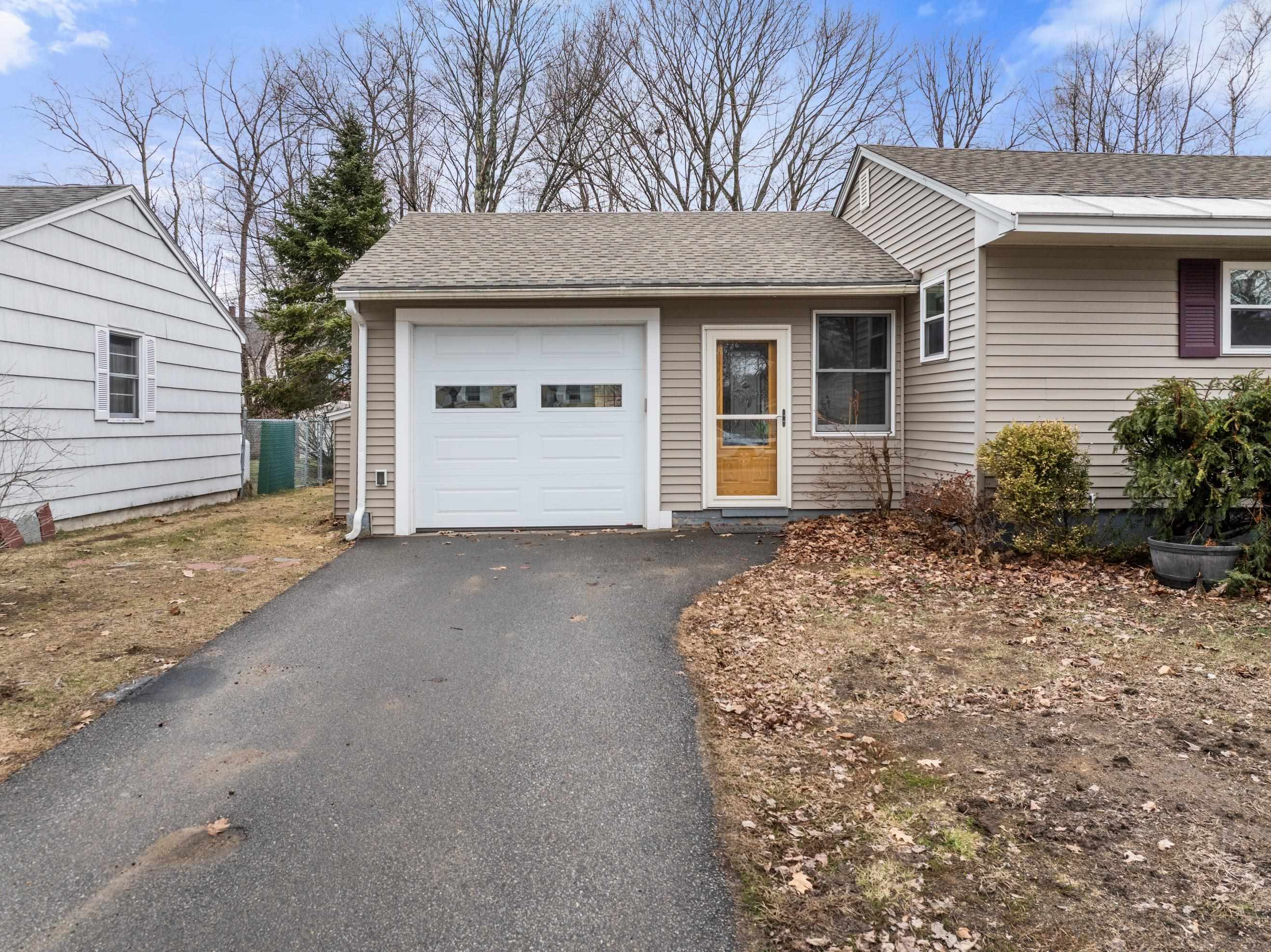 45 Lafayette St, Laconia, NH 03246