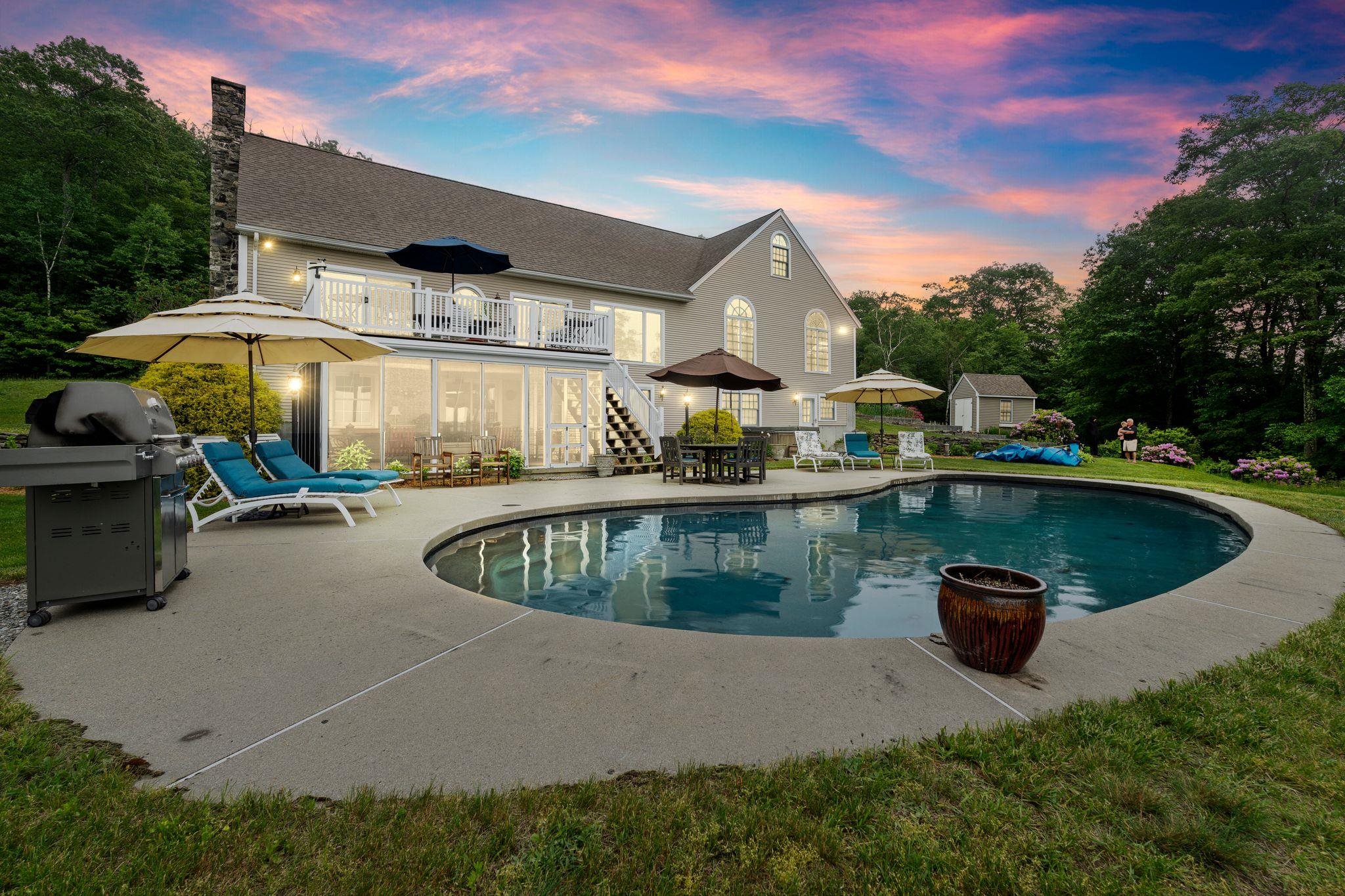 55 West View Dr, Peterborough, NH 03458