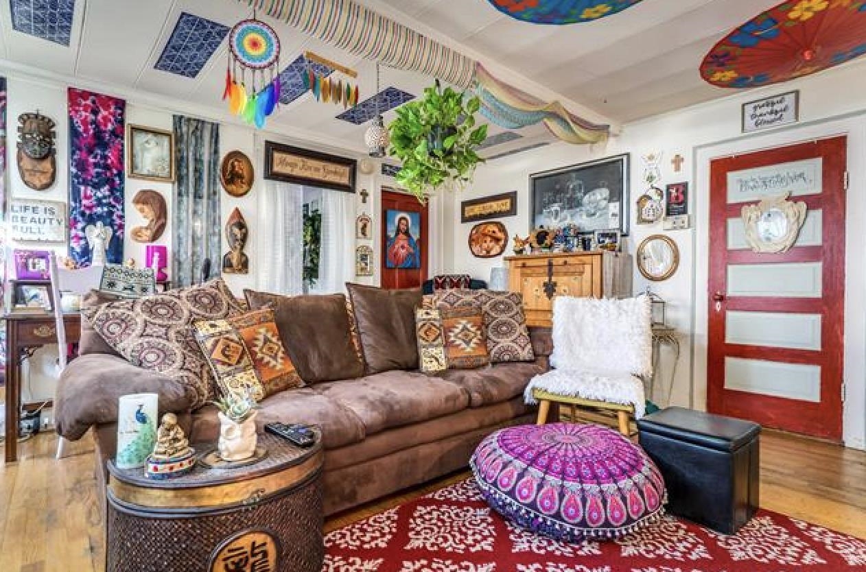 4 Water St, Newmarket, NH 03857