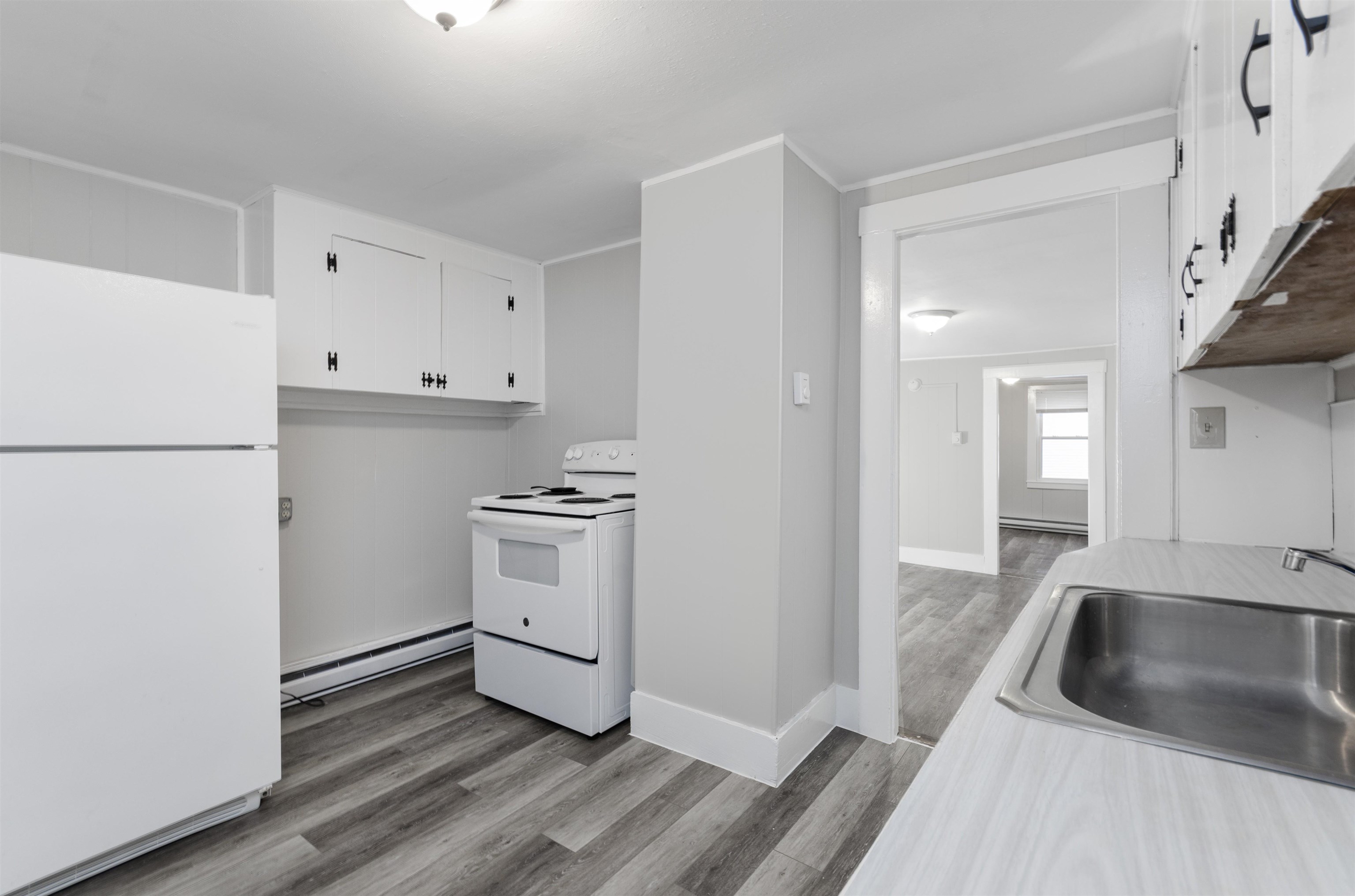 4 Water St, Newmarket, NH 03857