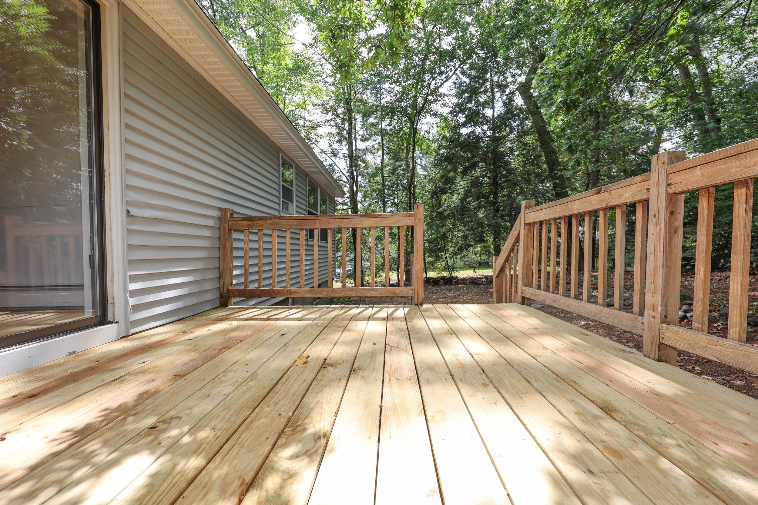 85 Taylor St, Nashua, NH 03060