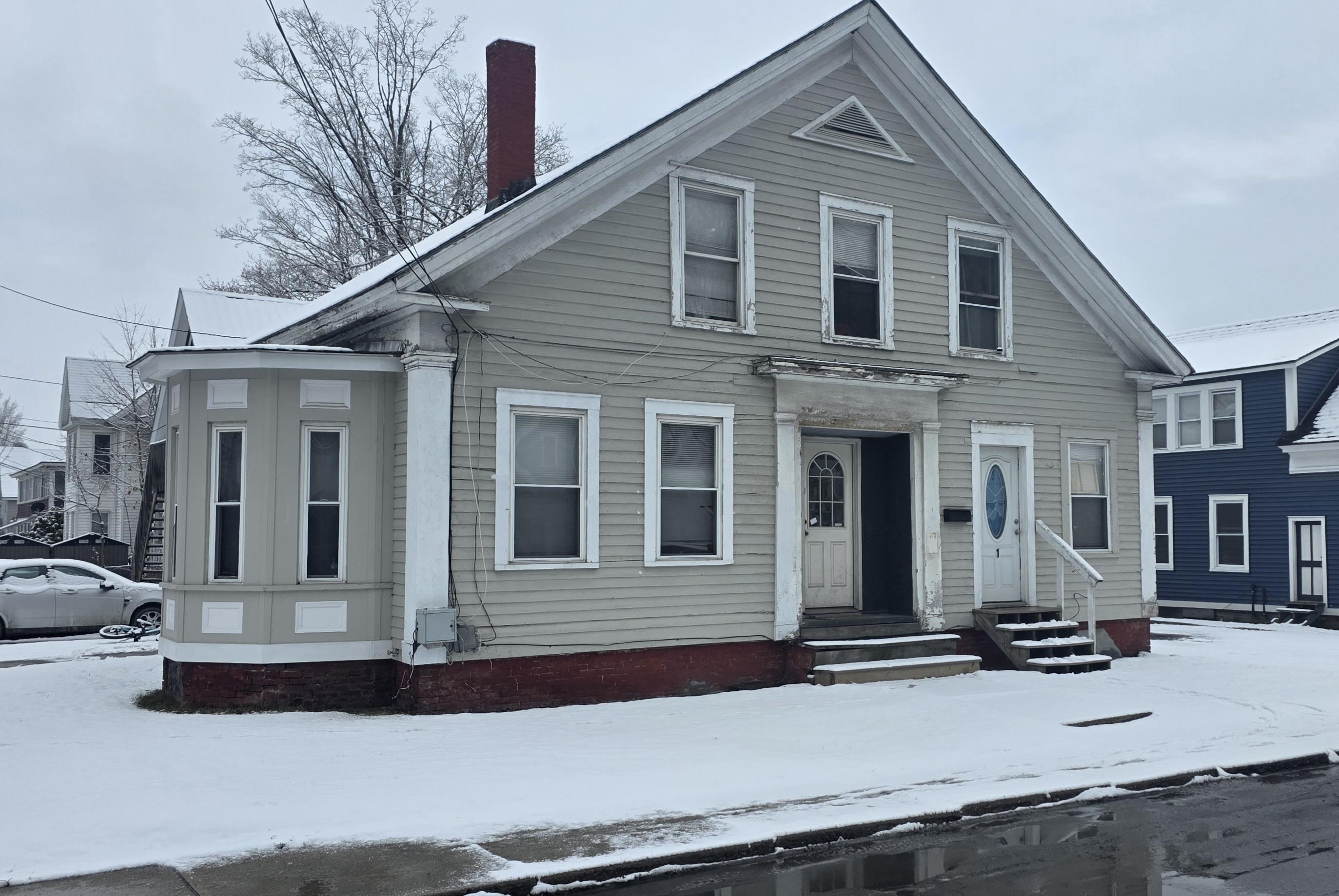 200 Main St, Claremont, NH 03743