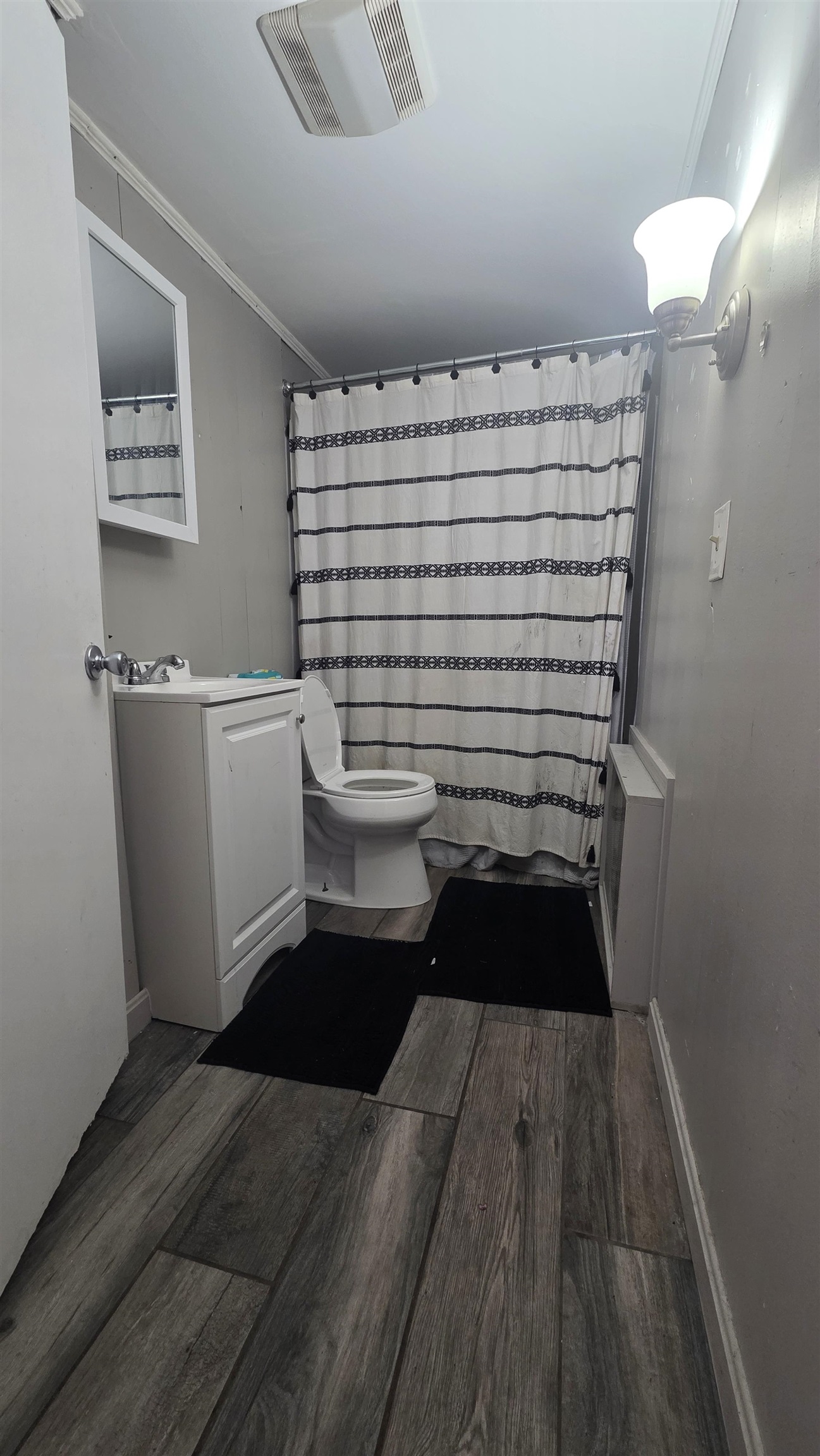 200 Main St, Claremont, NH 03743