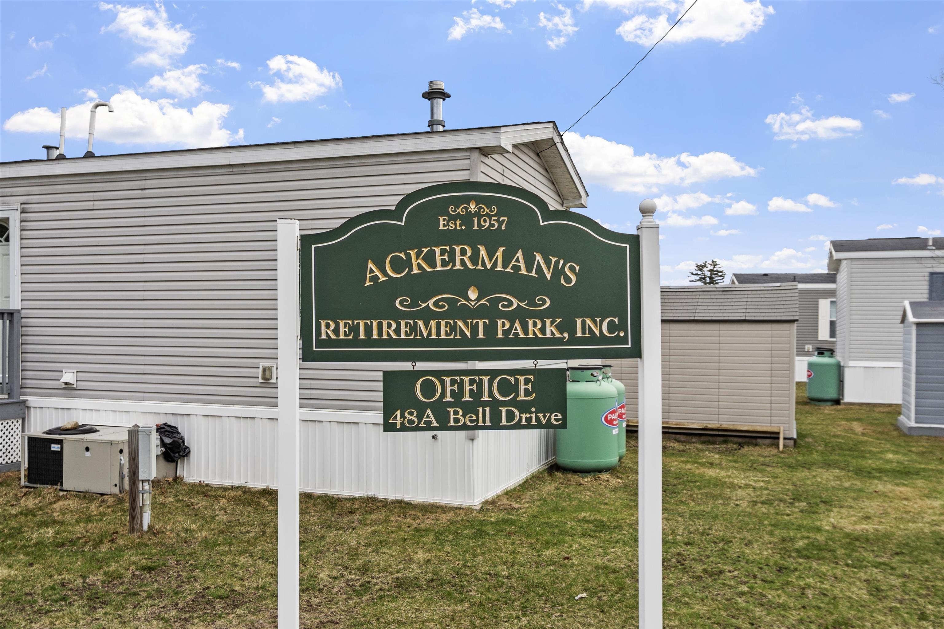 5R Arrow Dr, Salem, NH 03079