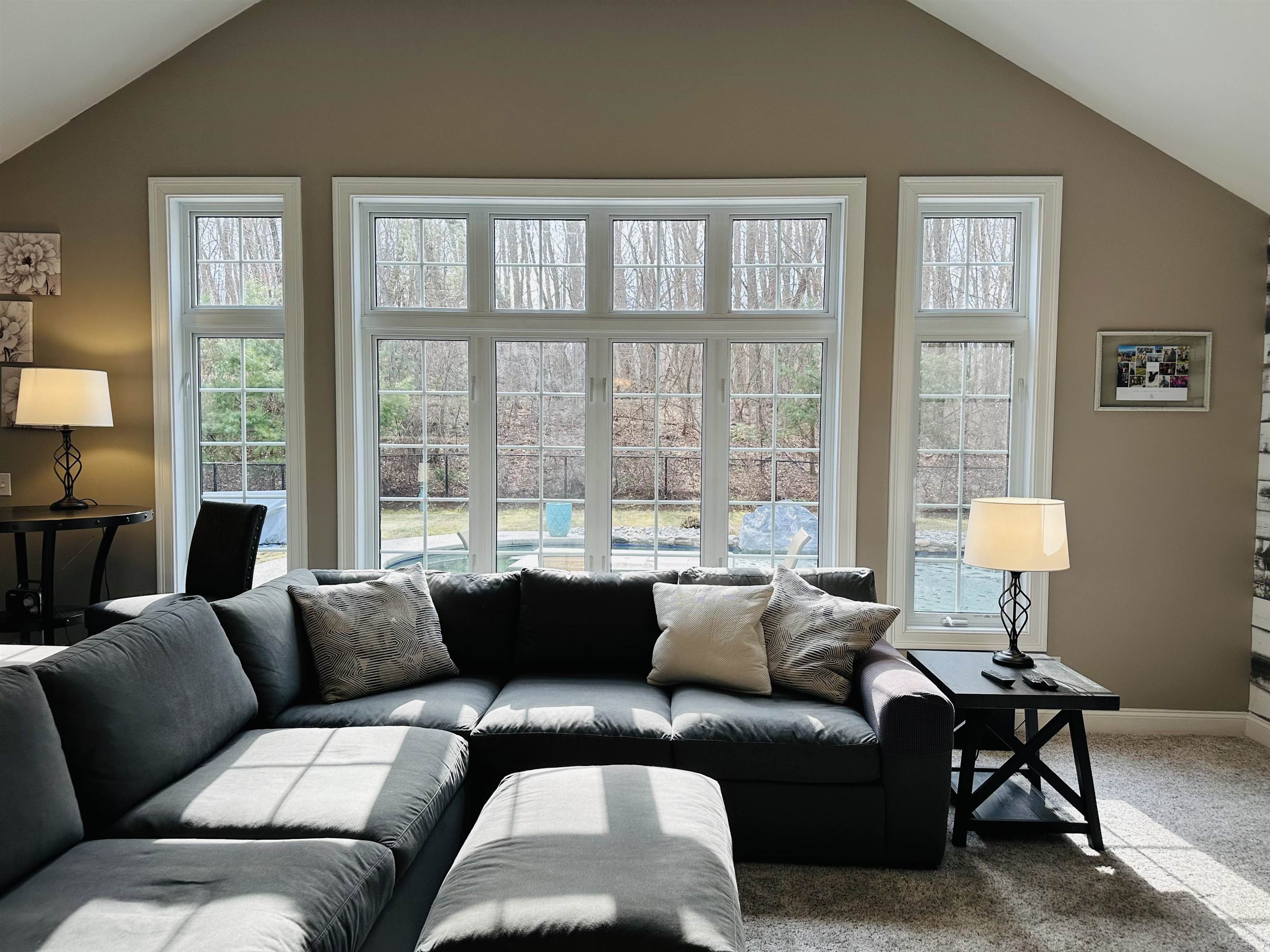 64 Cottage Rd, Kensington, NH 03833