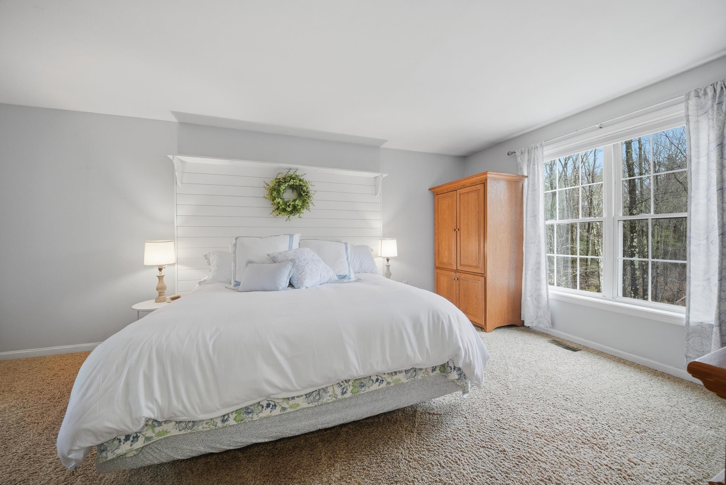 41 Drew Woods Dr, Derry, NH 03038