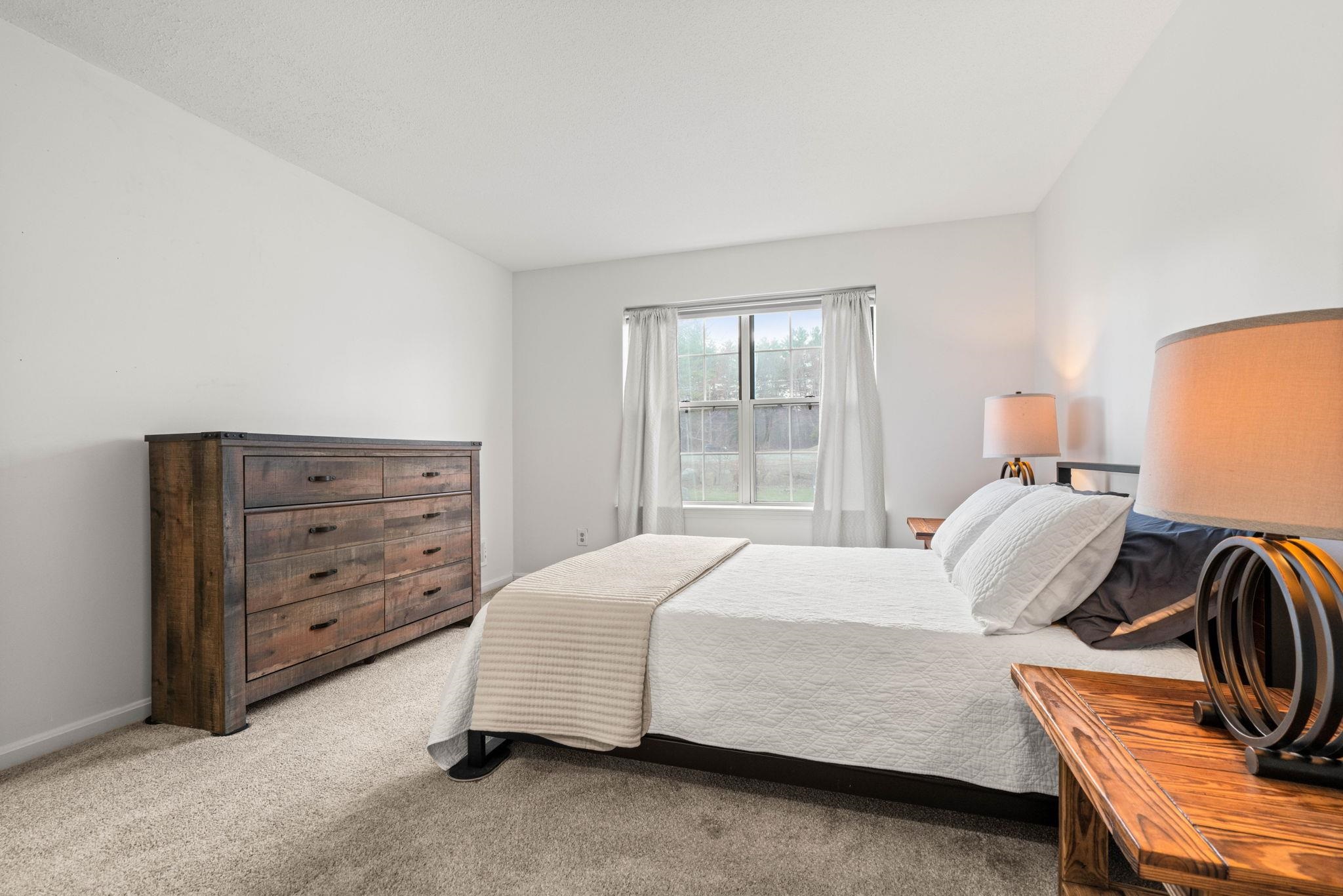 5 Bernards Rd #25, Merrimack, NH 03054