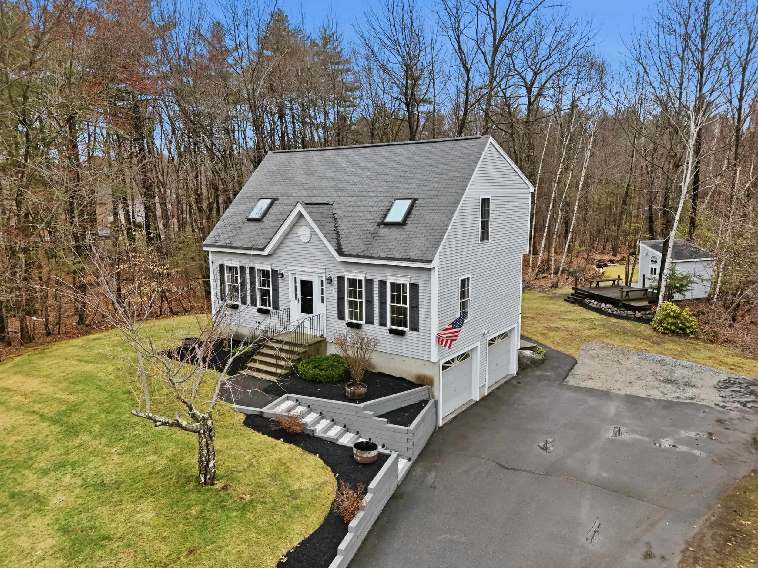 41 Drew Woods Dr, Derry, NH 03038