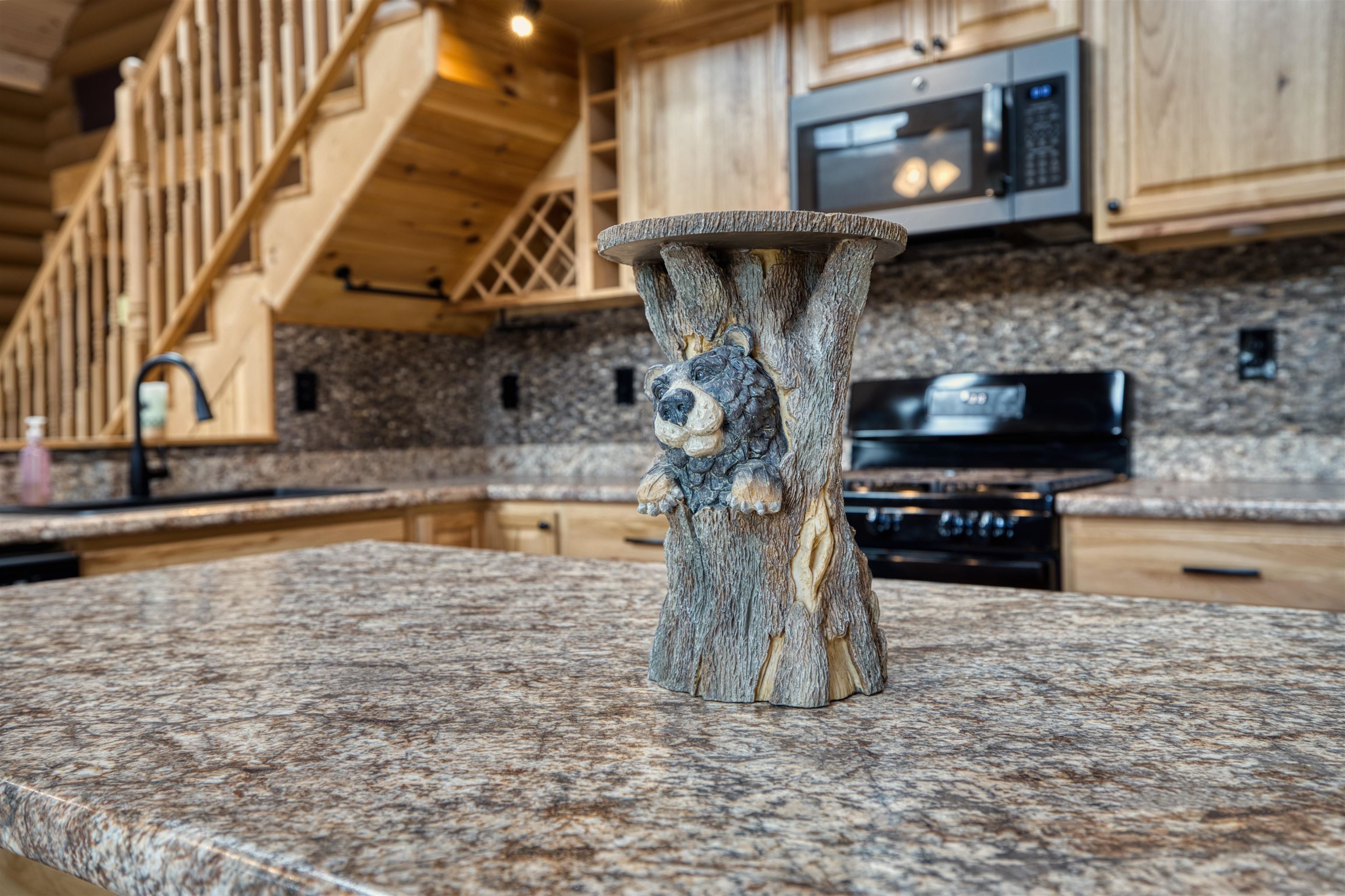 415 Gold Coast Dr, Wakefield, NH 03830