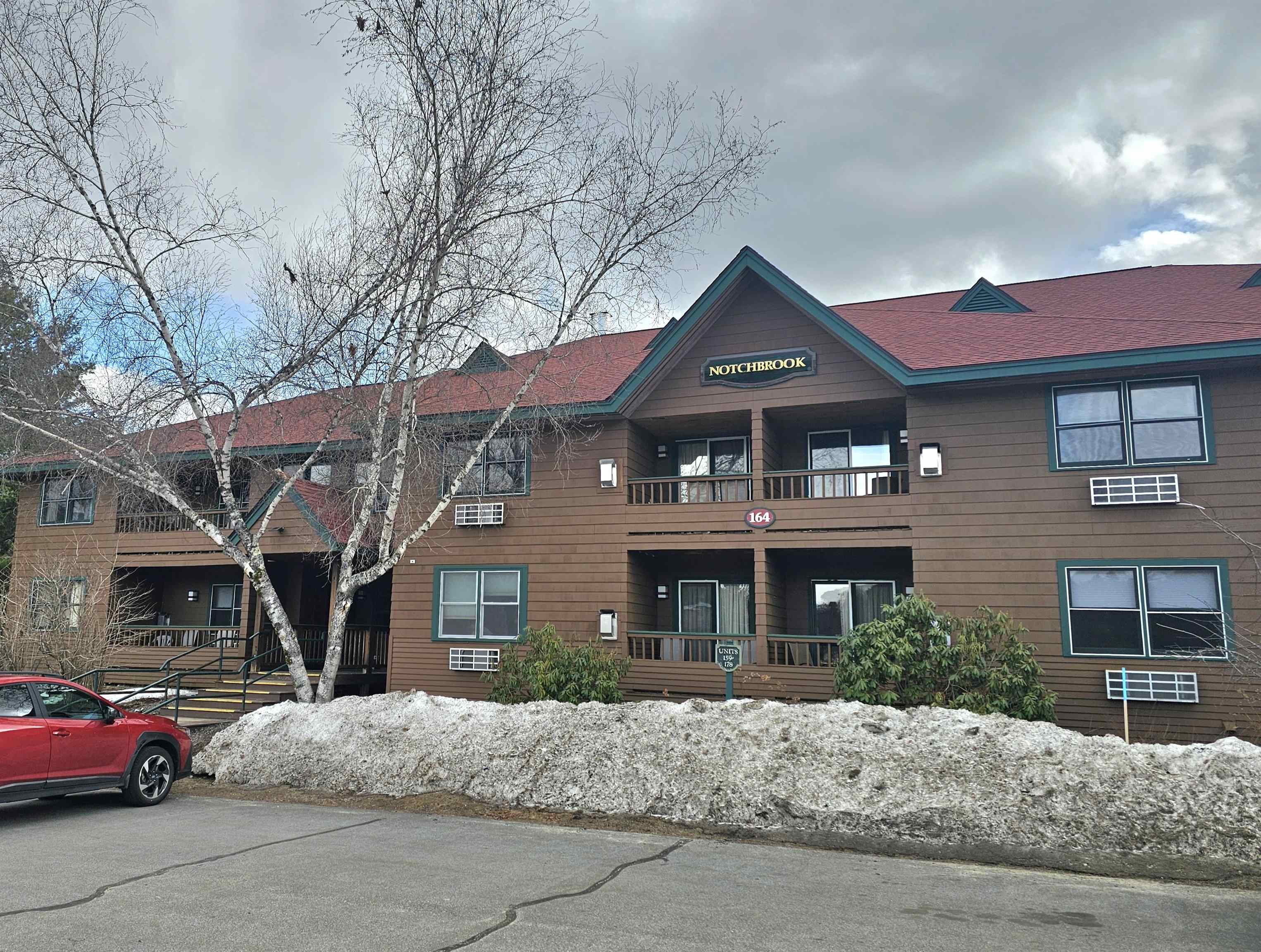 164 Deer Park Dr, Woodstock, NH 03262