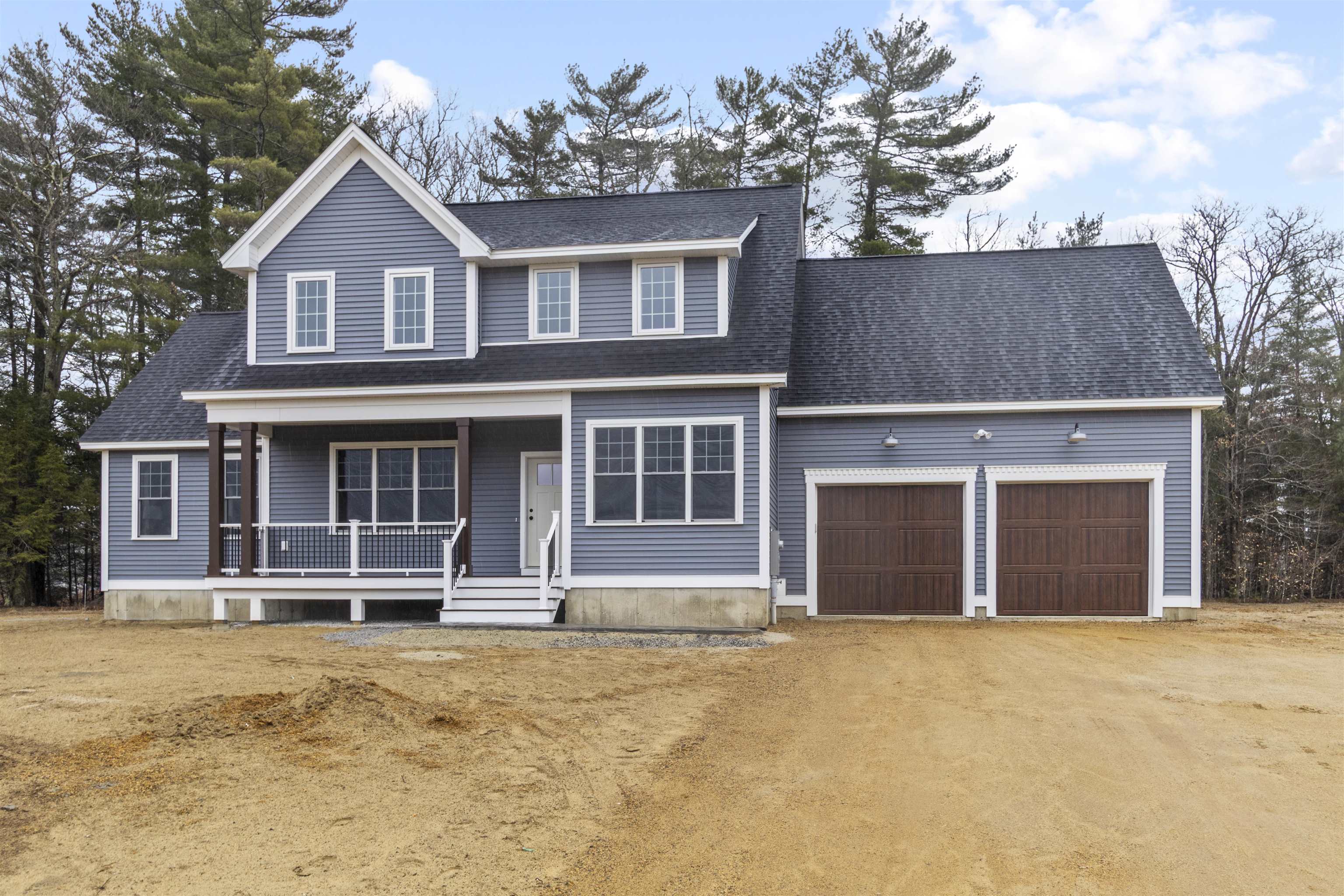 8 Stone Creek Dr, Brentwood, NH 03833