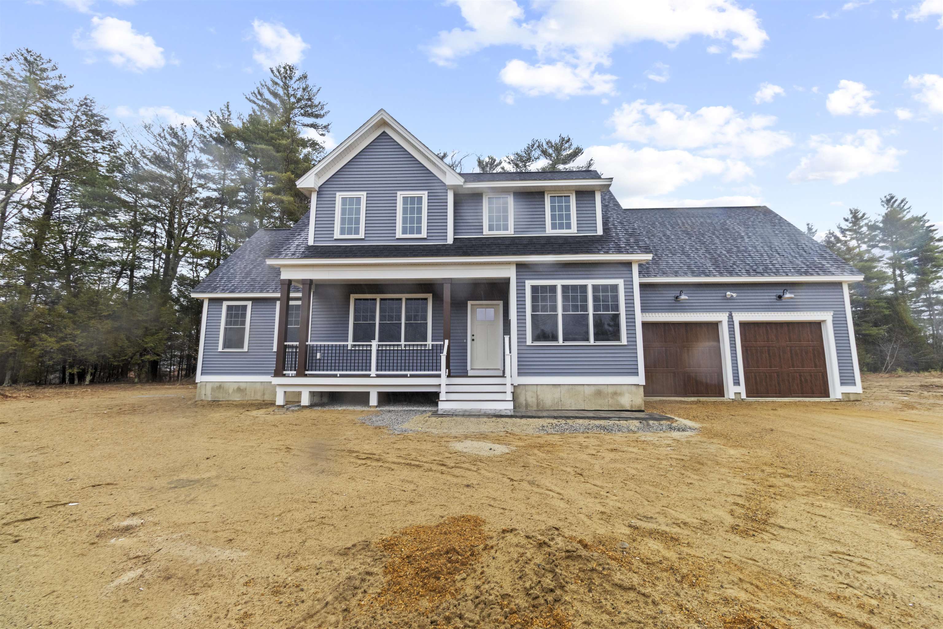 8 Stone Creek Dr, Brentwood, NH 03833