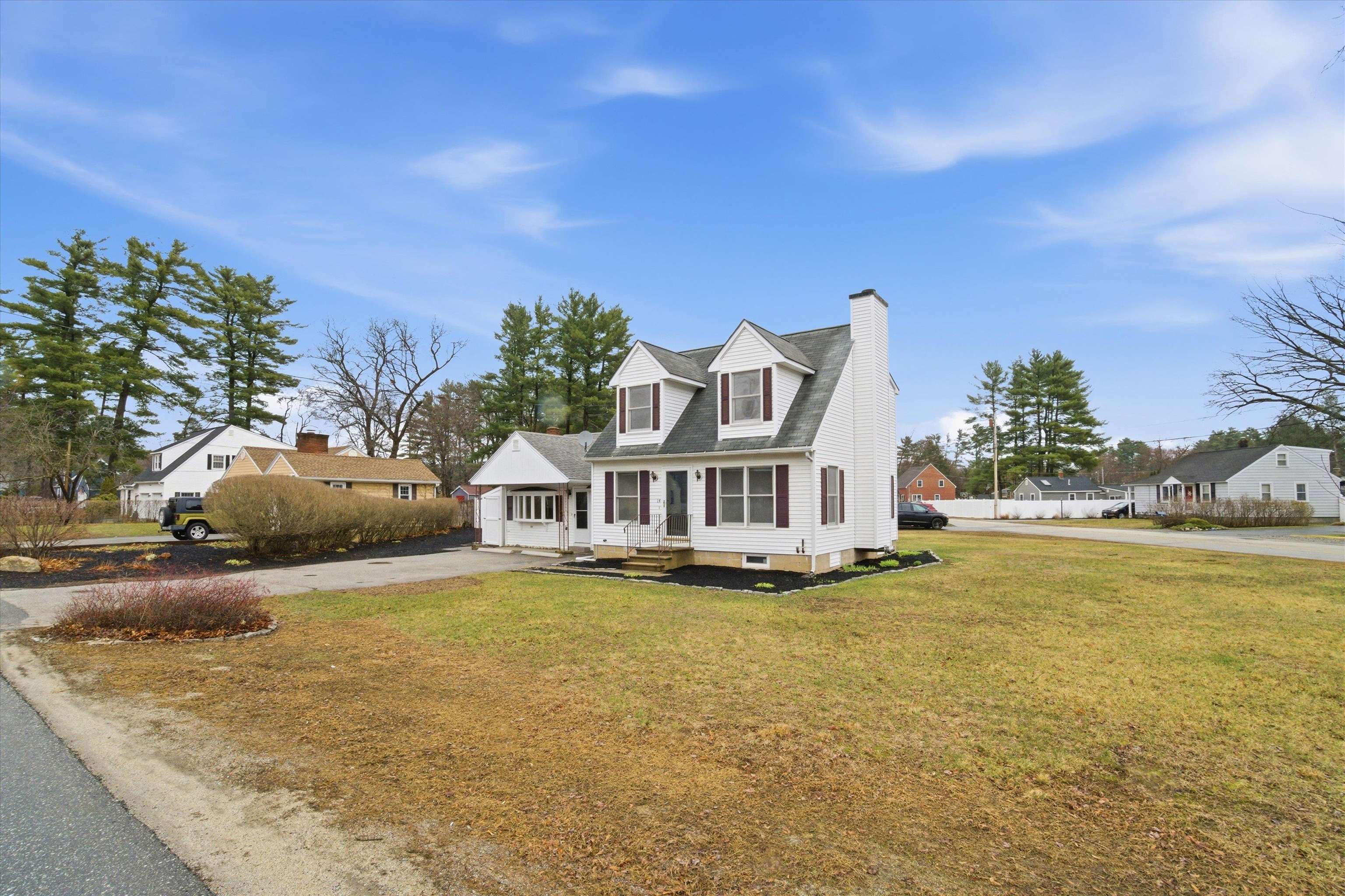 Photo of 14 Plummer Road Bedford NH 03110