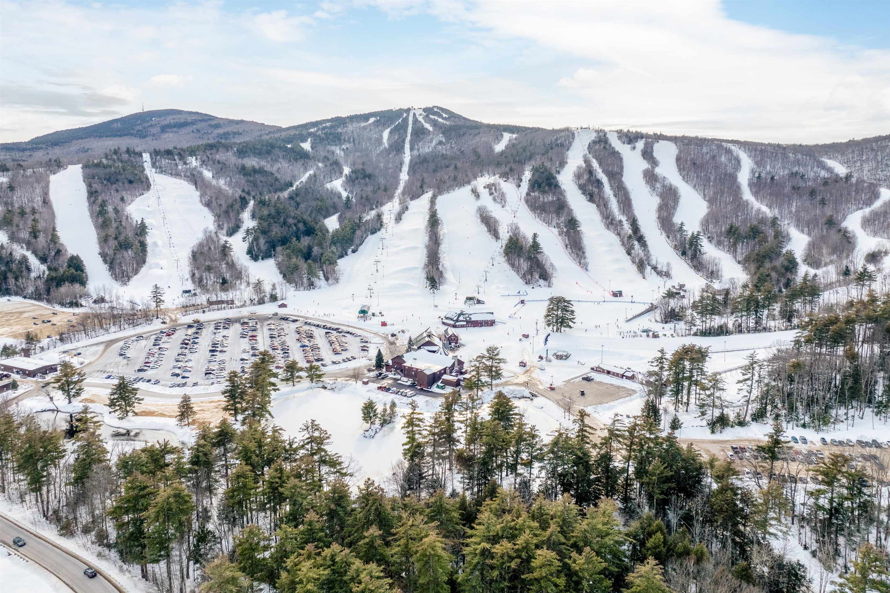 11 Rollins Rd, Gilford, NH 03249