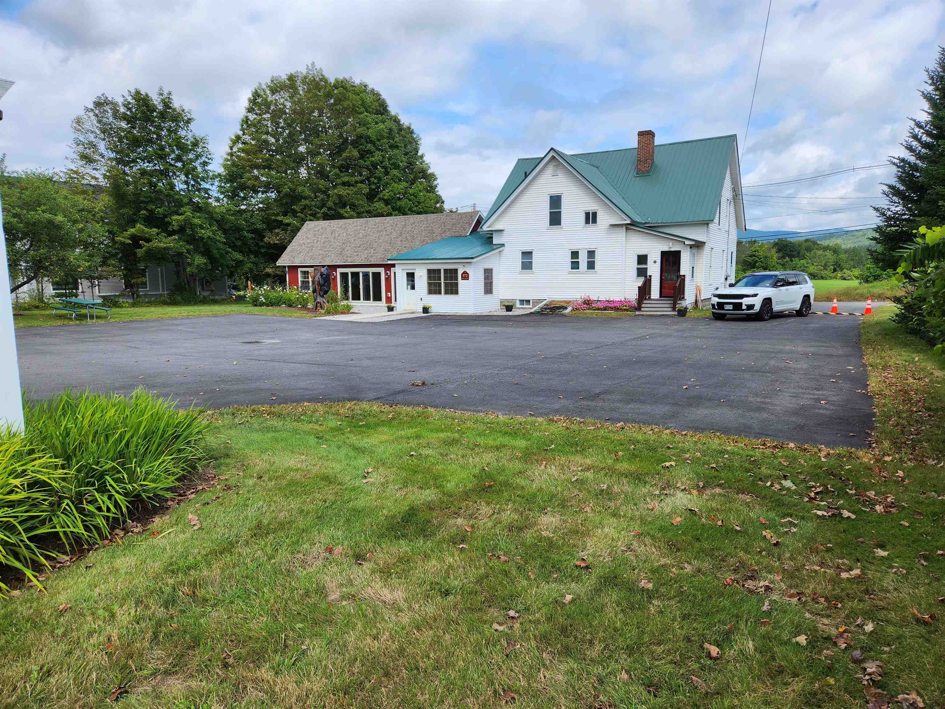 572 Tenney Mountain Hw, Plymouth, NH 03264
