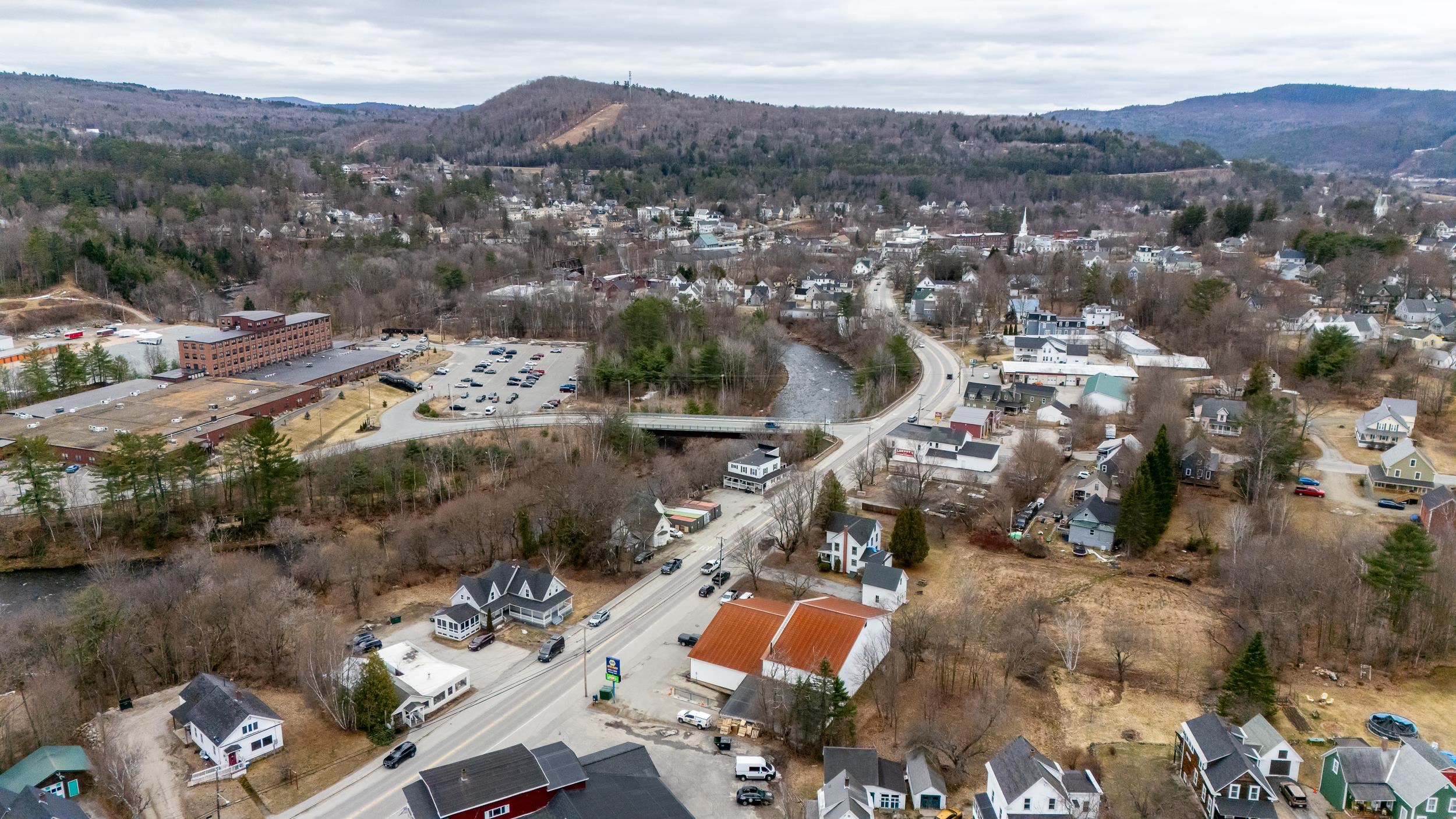 226-240 Union St, Littleton, NH 03561