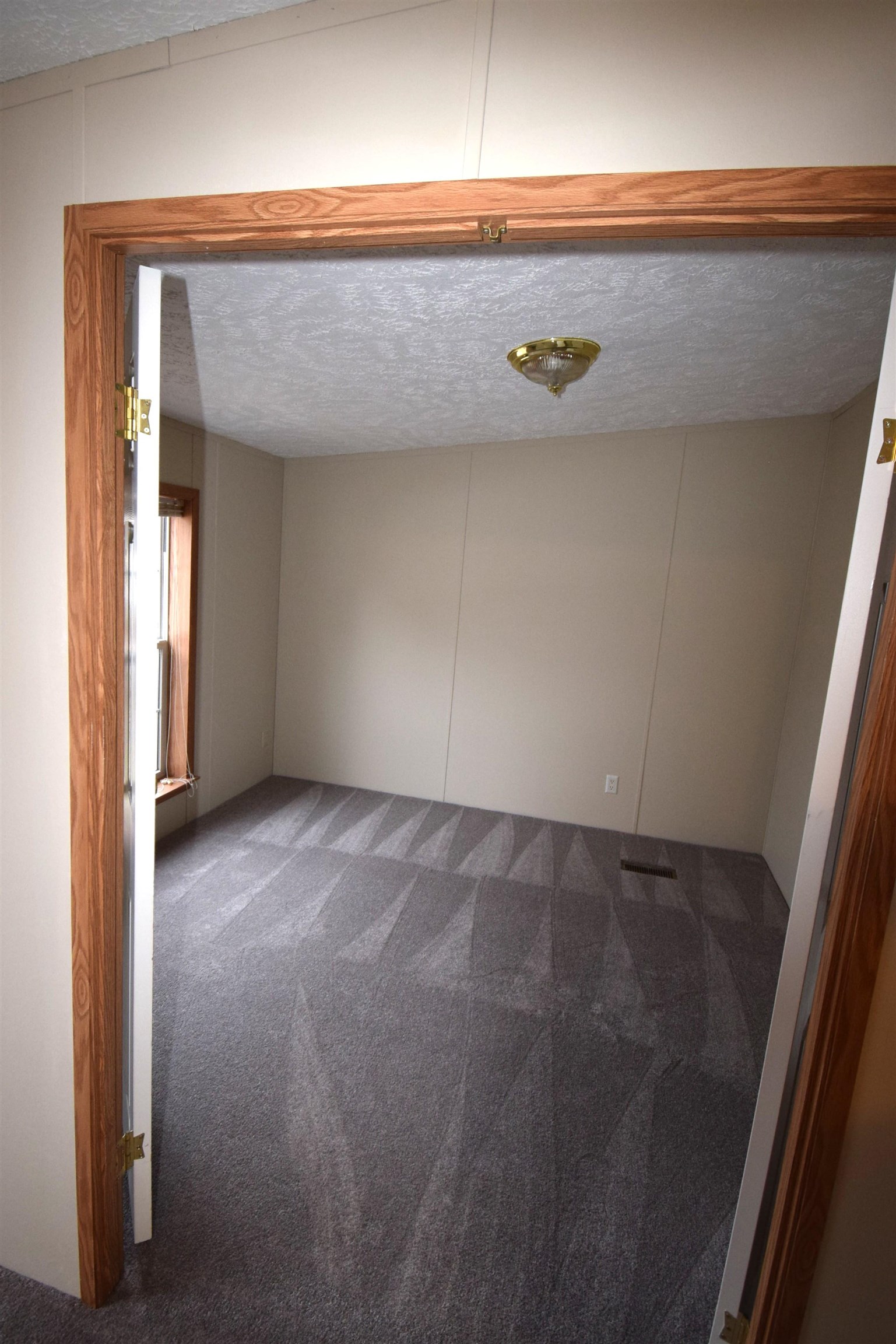 6 George's Ln, Fremont, NH 03044