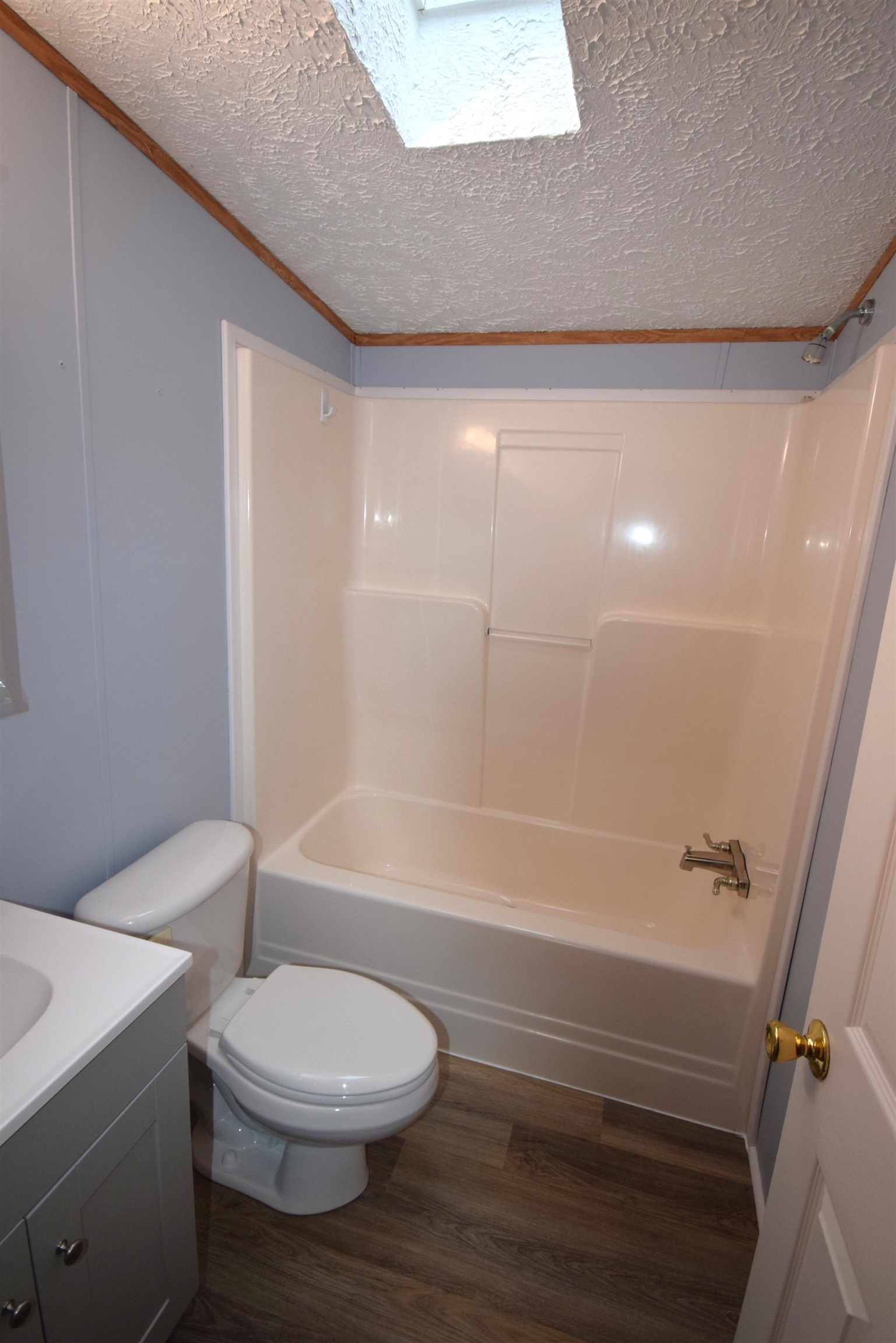 6 George's Ln, Fremont, NH 03044