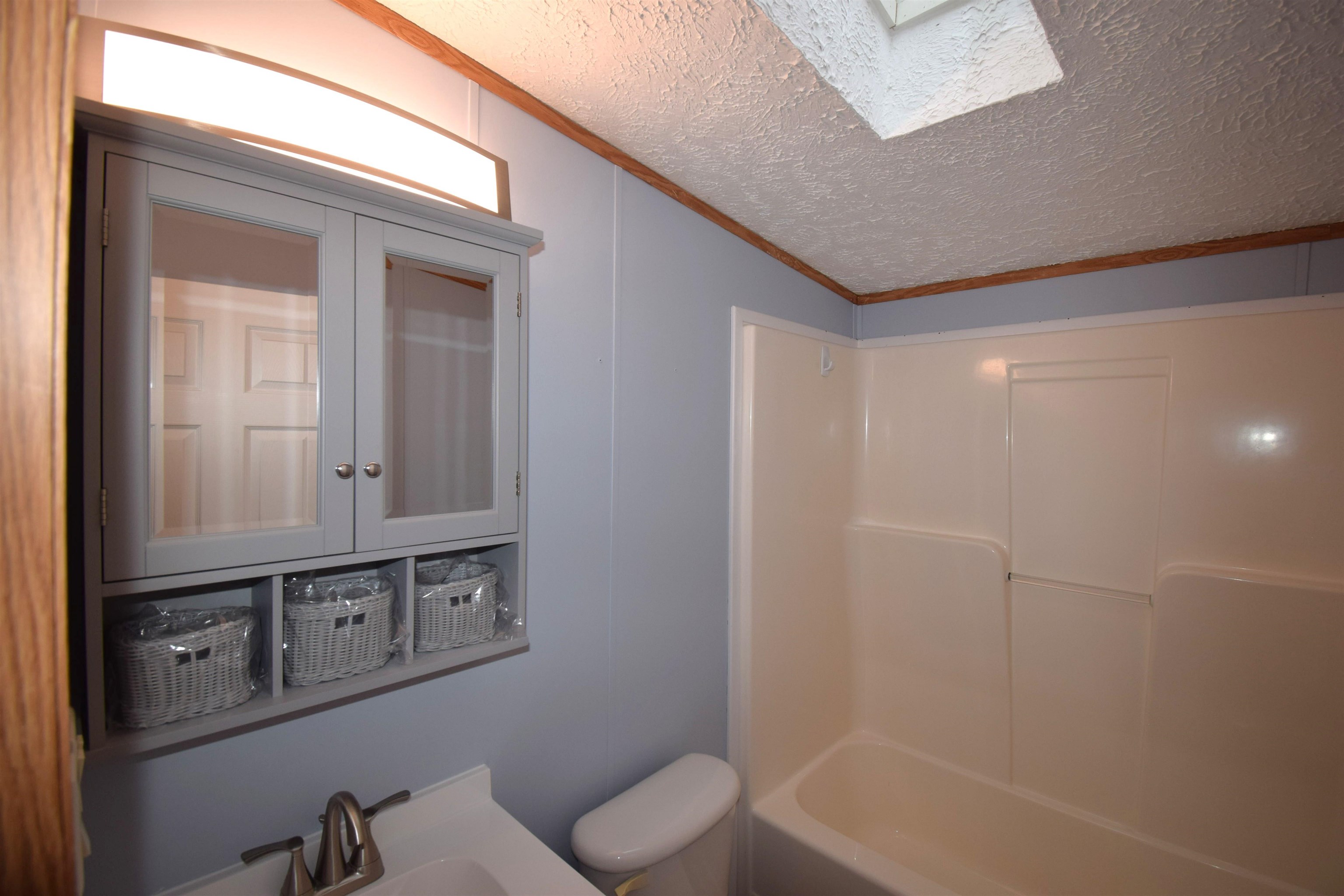 6 George's Ln, Fremont, NH 03044