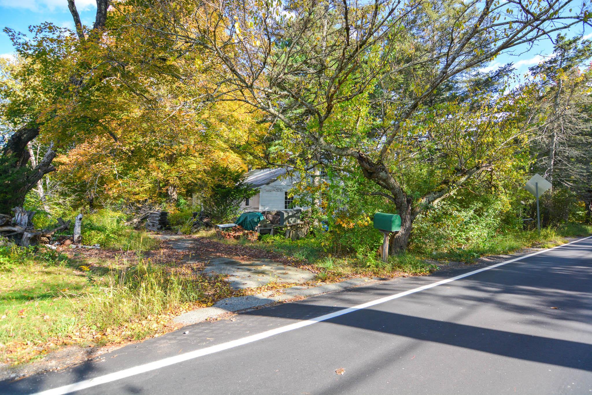 42 Bear Hill Rd, Newton, NH 03858