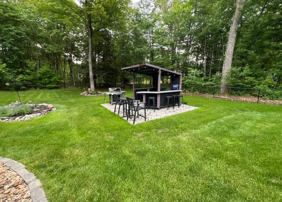 10 Whidden Ln, Litchfield, NH 03052