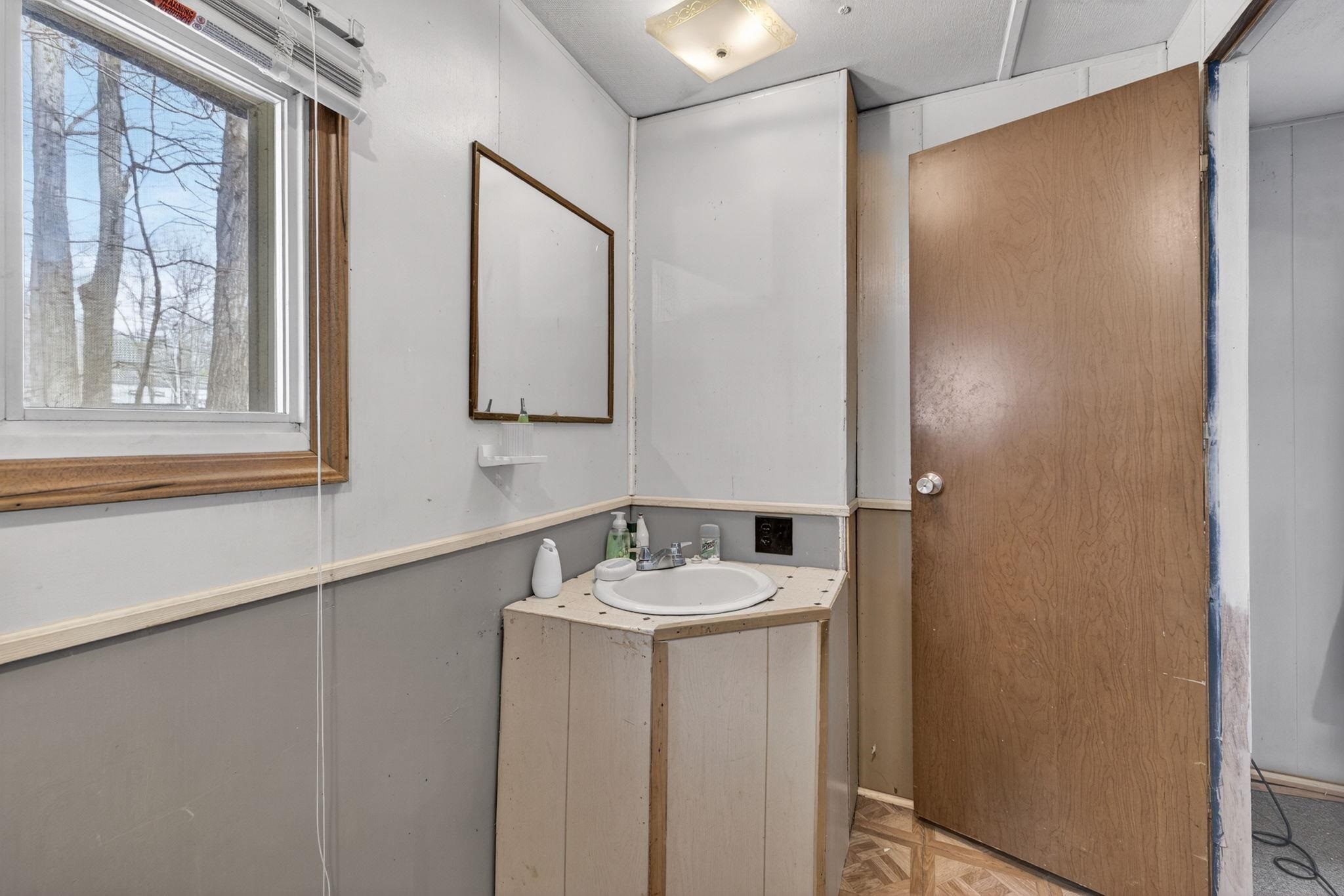 5 Merissa Dr, Allenstown, NH 03275