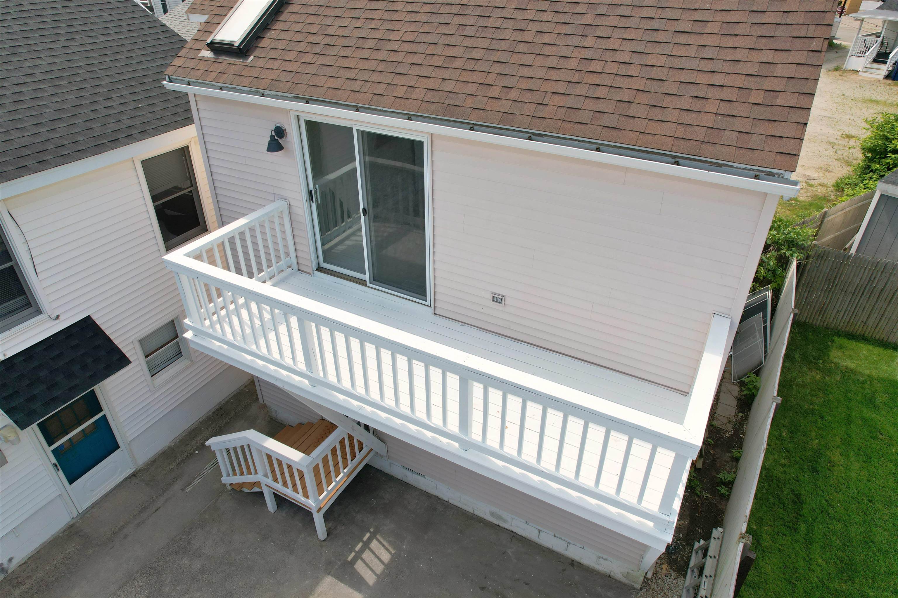 9A N St, Hampton, NH 03842